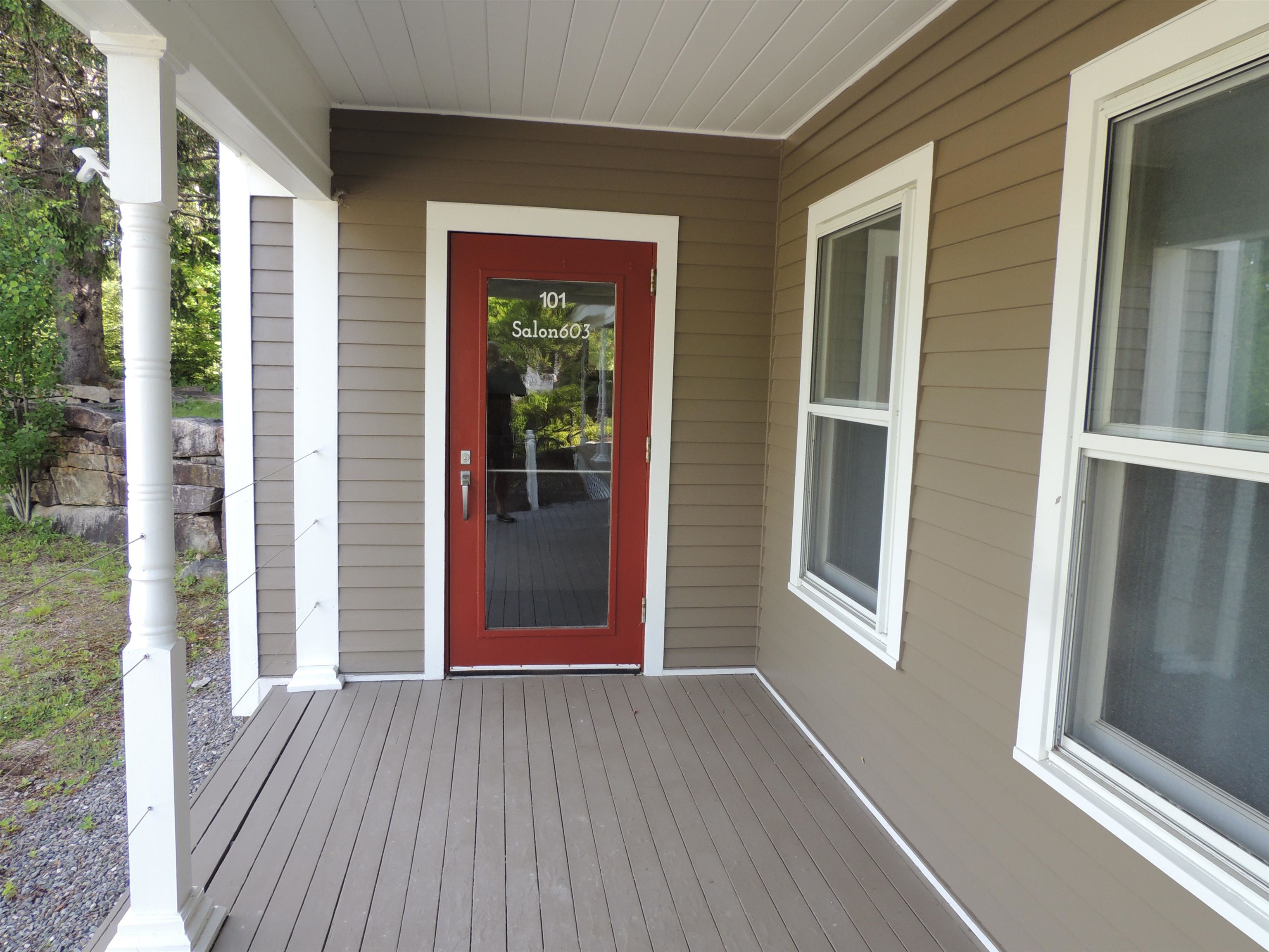 401 Gilford Avenue Property Photo 3