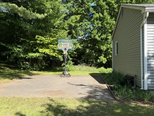 22 Lawrence Heights Property Photo 41