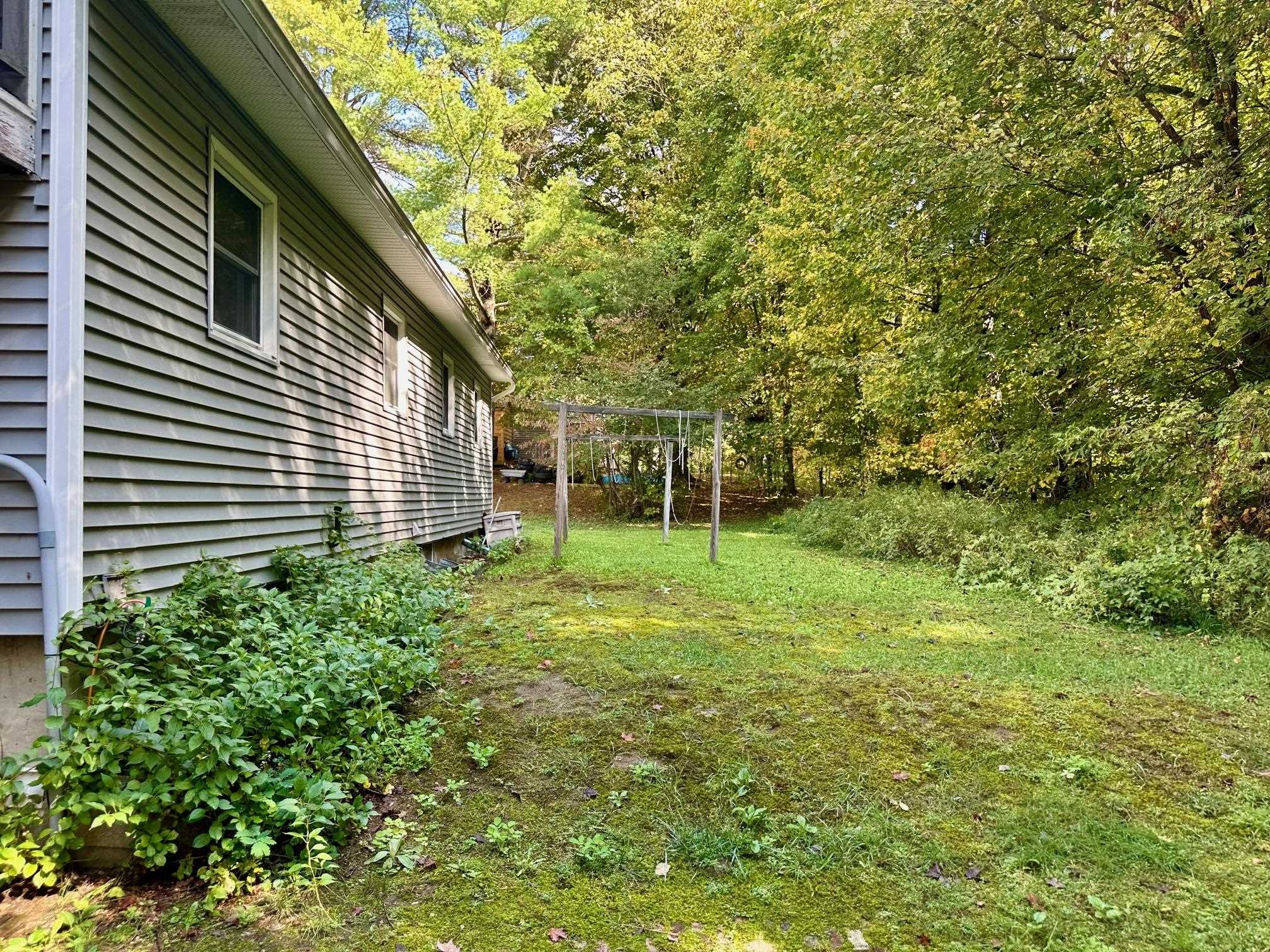 22 Lawrence Heights Property Photo 45
