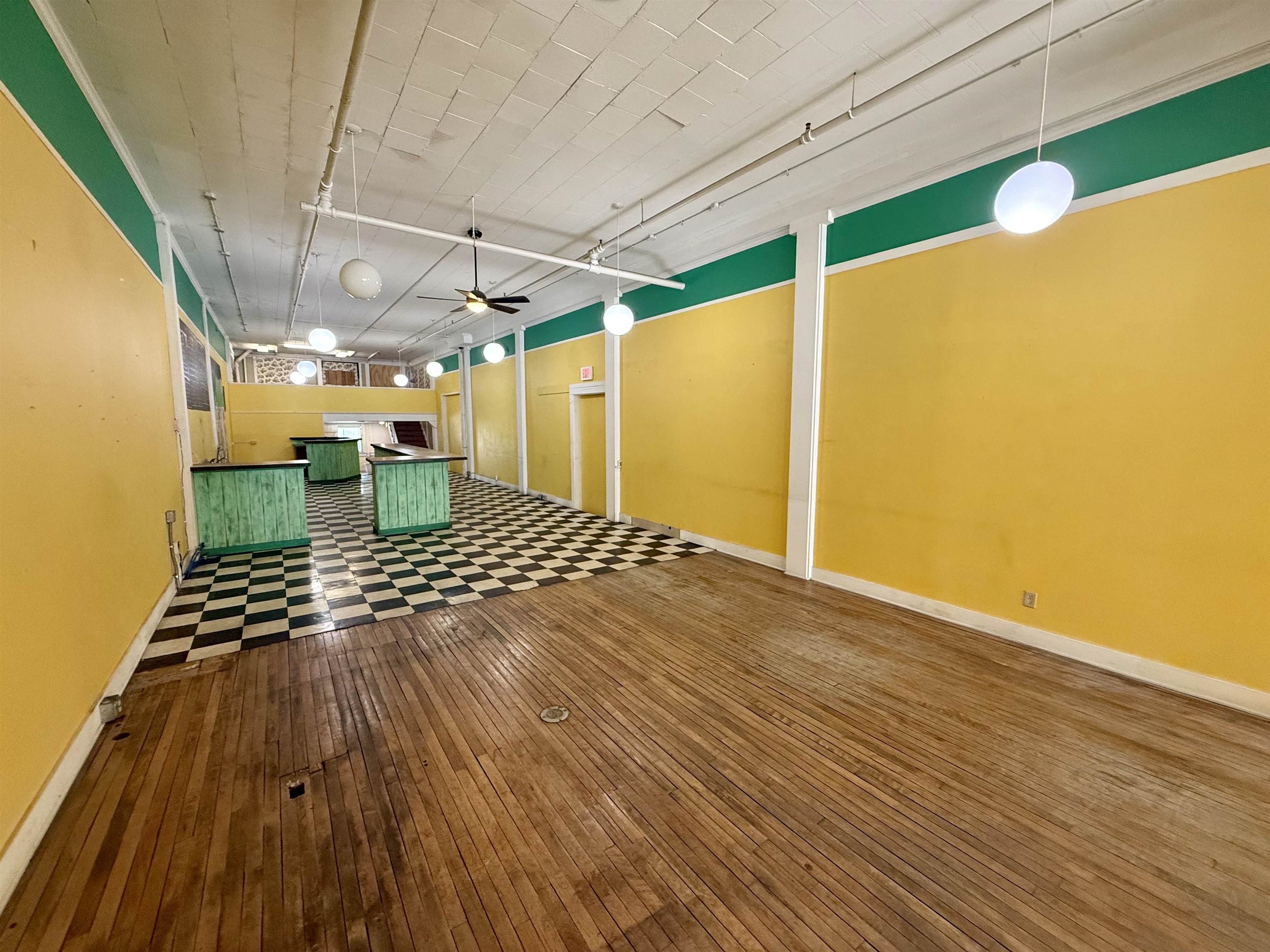 378 Railroad Street Property Photo 10