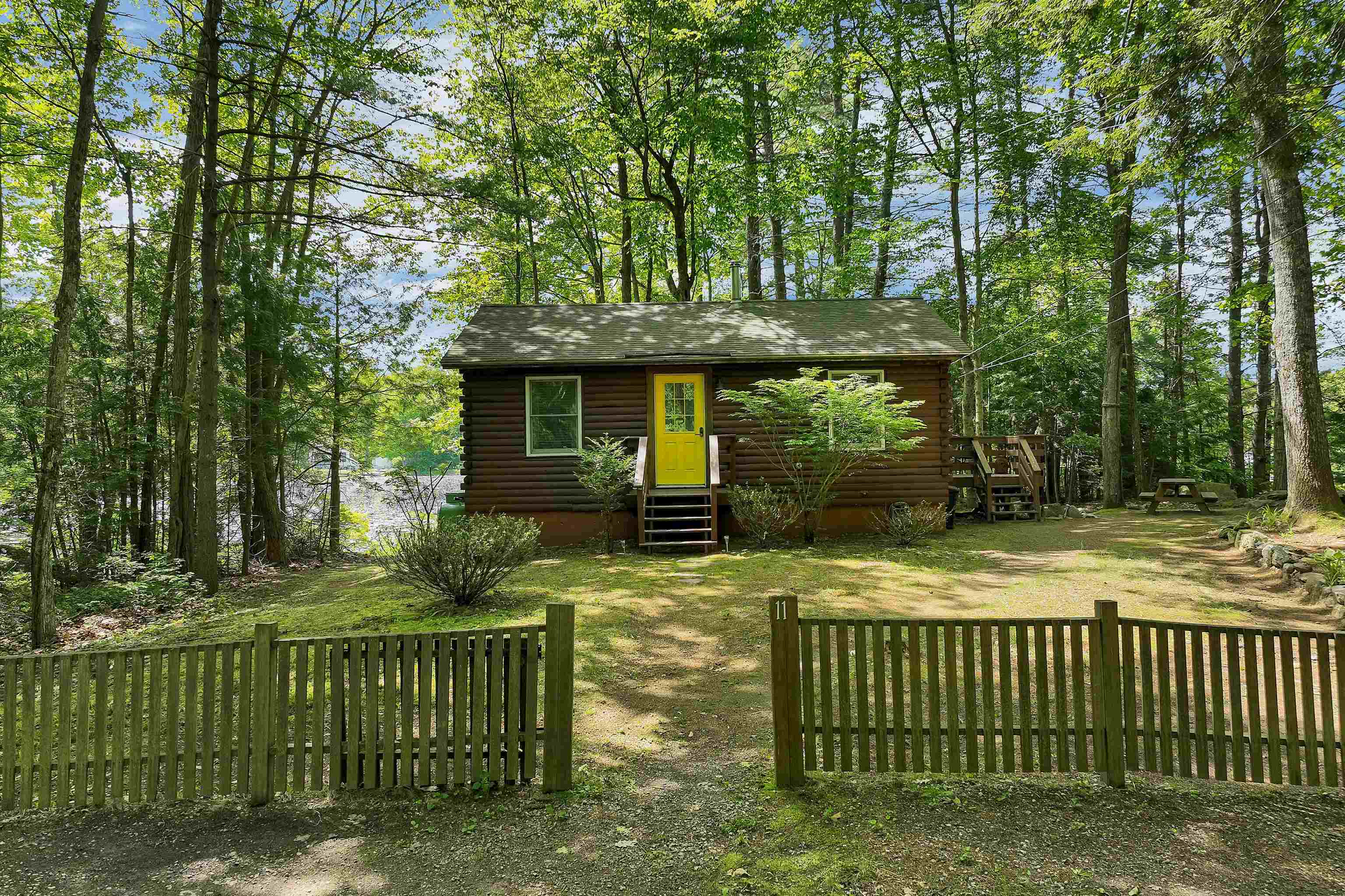 11 Robin Shore Drive Property Photo 1