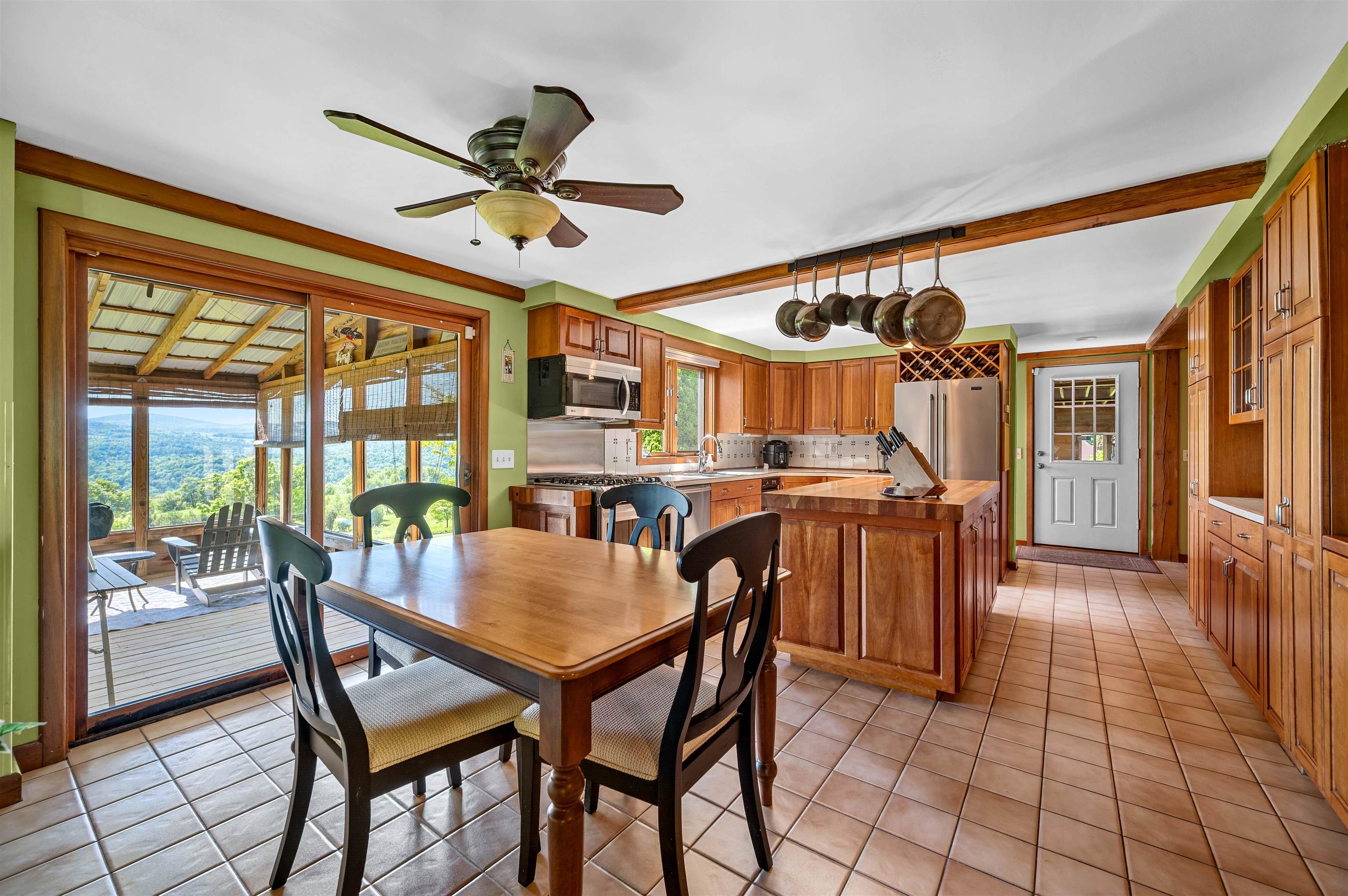 1614 Mcglynn Road Property Photo 4