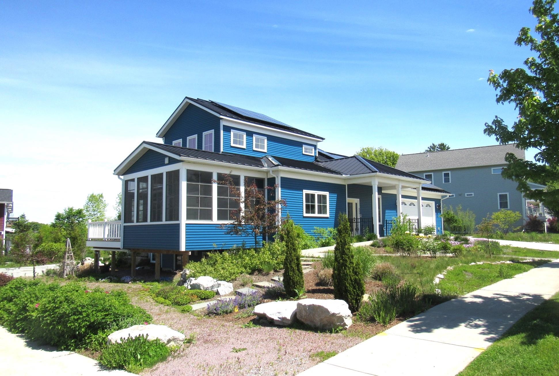 225 Midland Avenue Property Photo 40