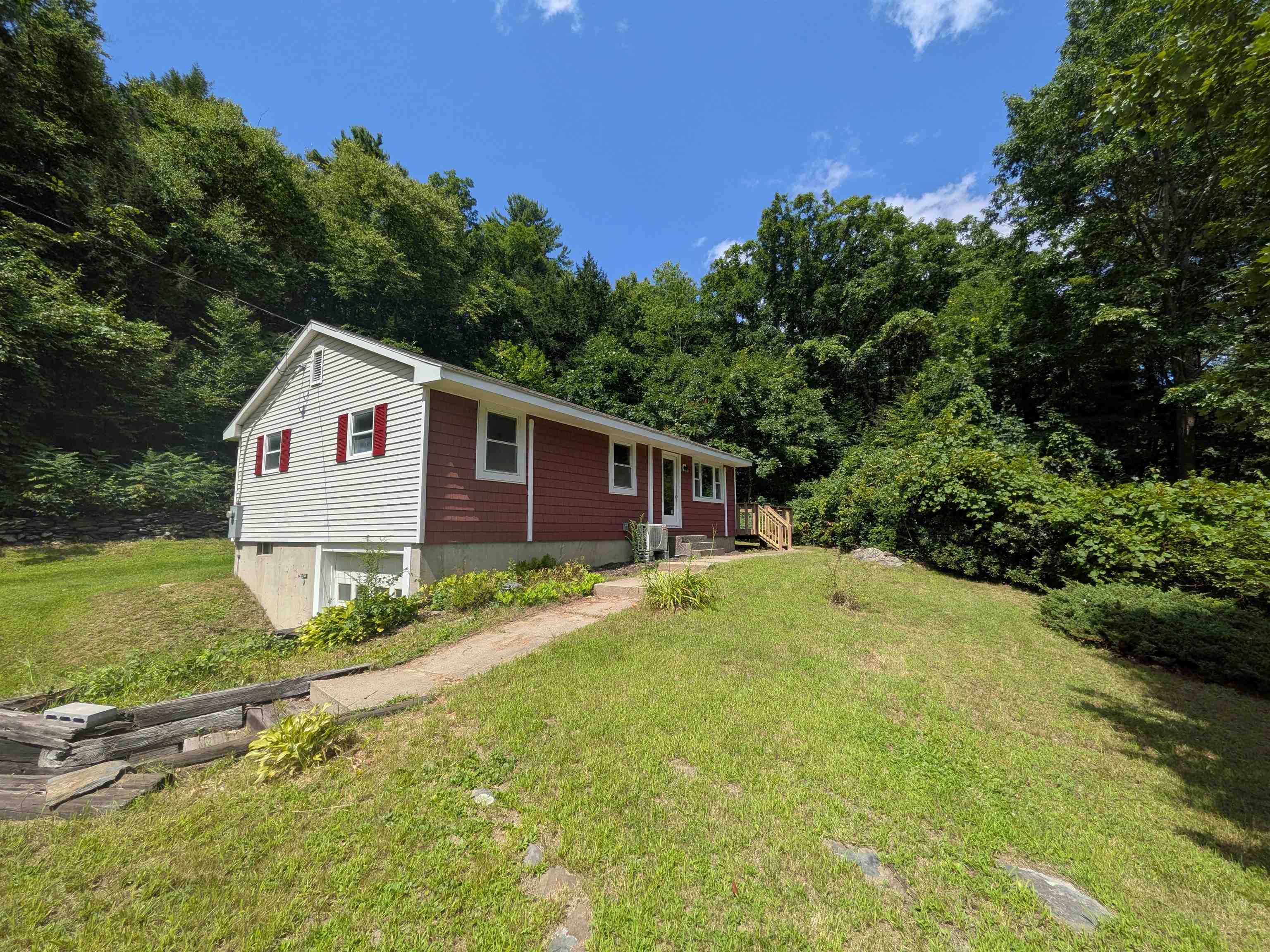 2117 Pine Banks Road Property Photo 2