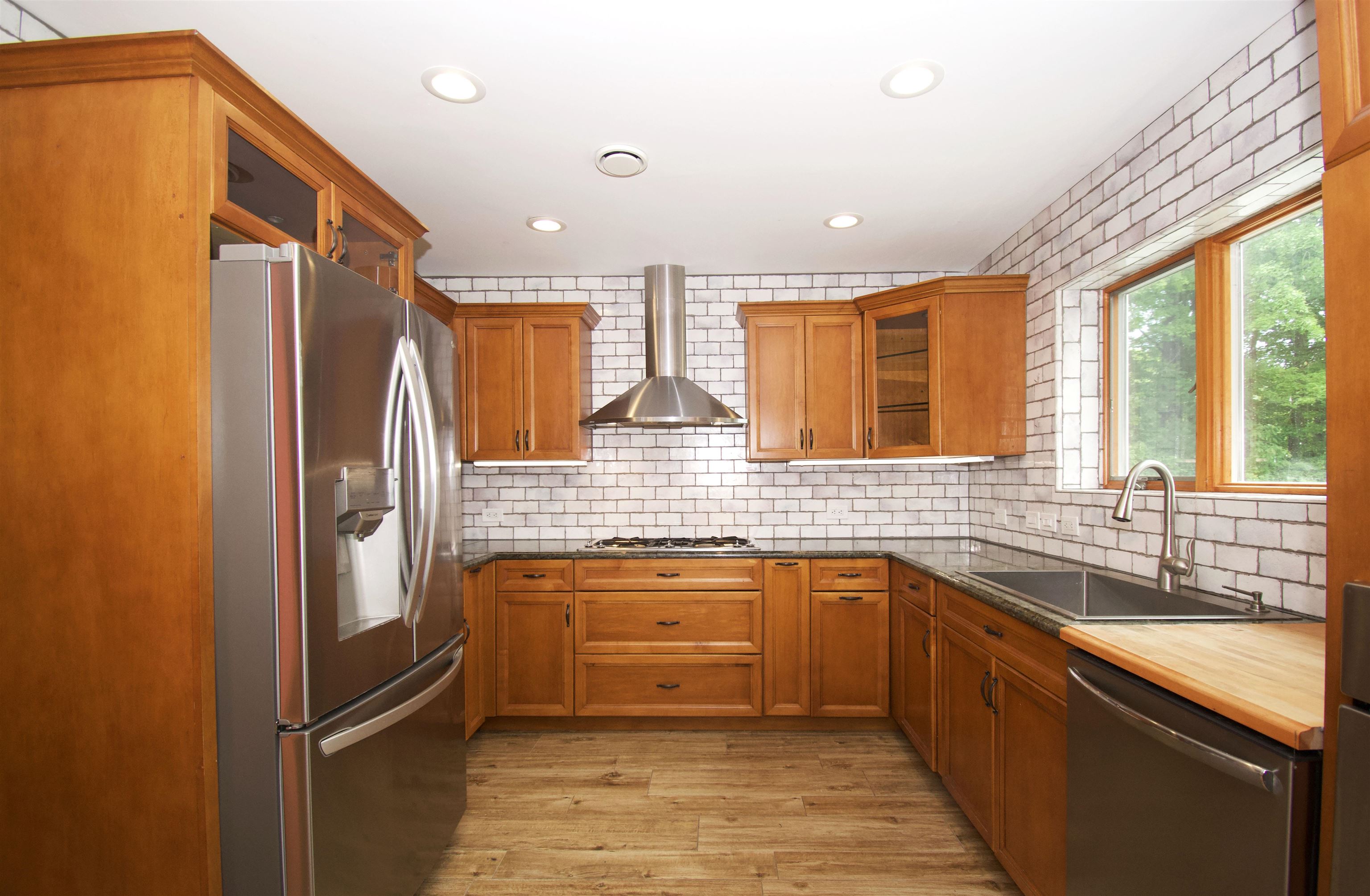 135 Stage Road Property Photo 6