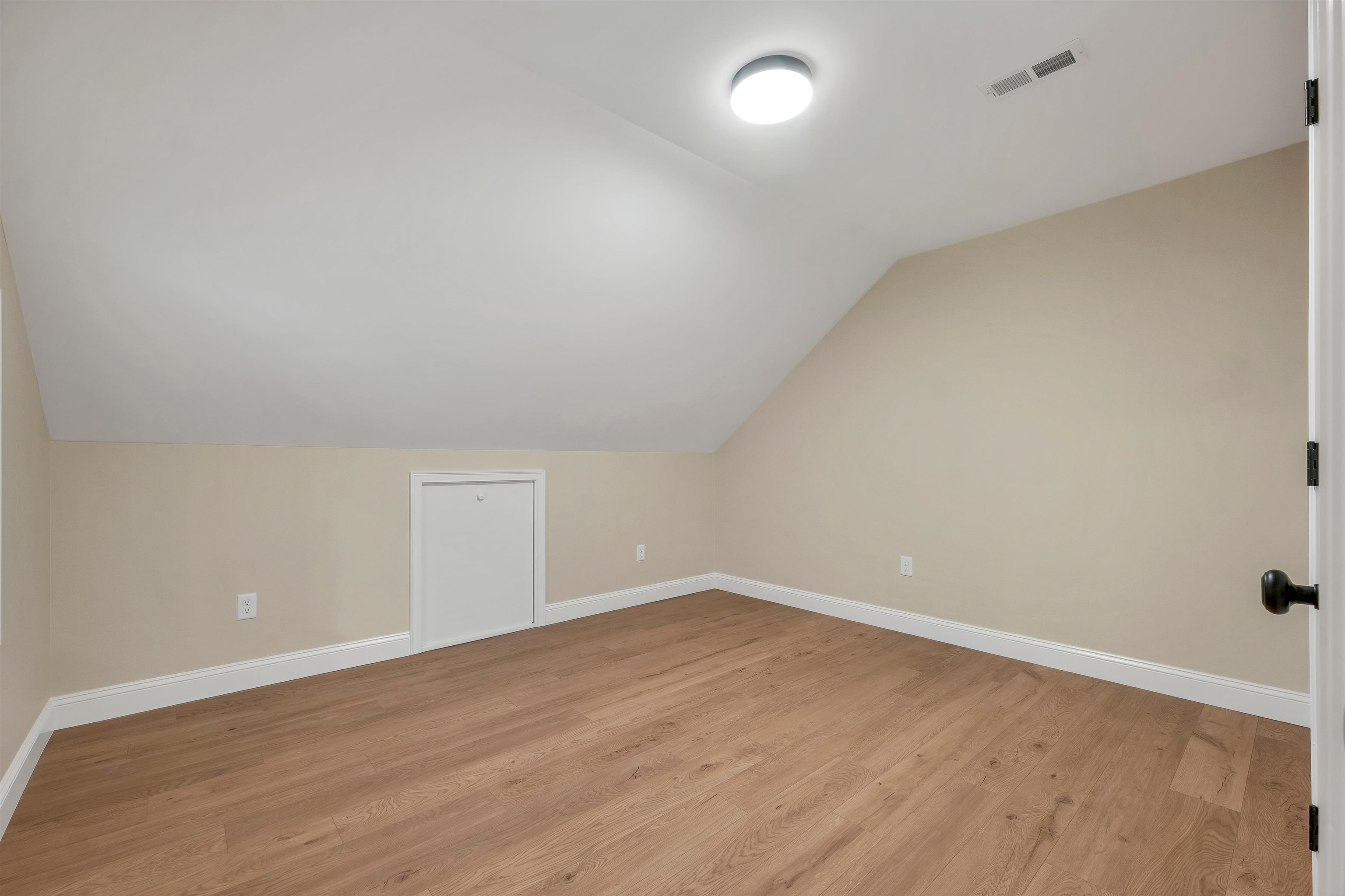 1 Cameron Court Property Photo 45