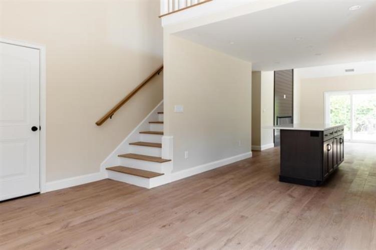 7 Cameron Court Property Photo 5