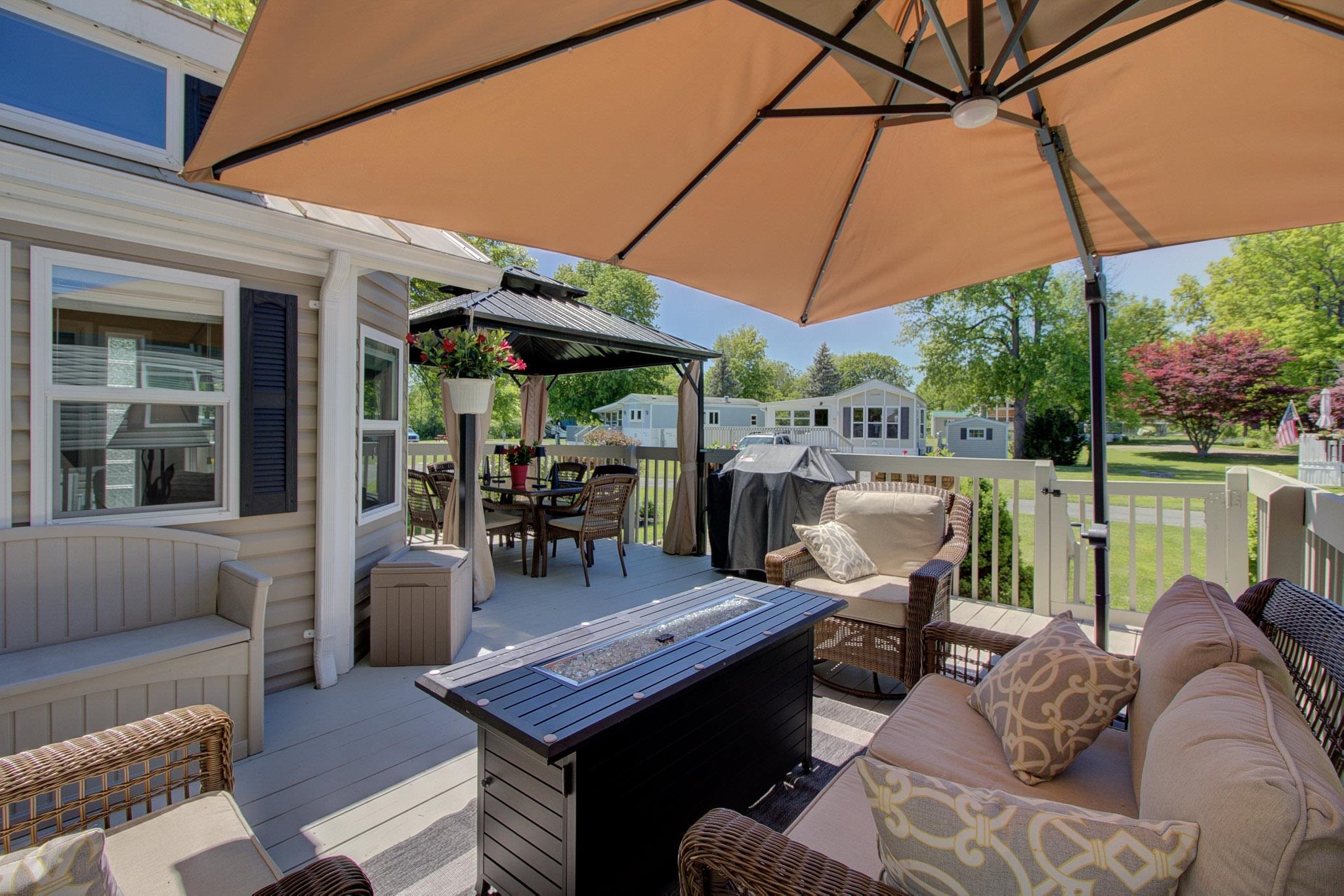 51 Island Circle Property Photo 10