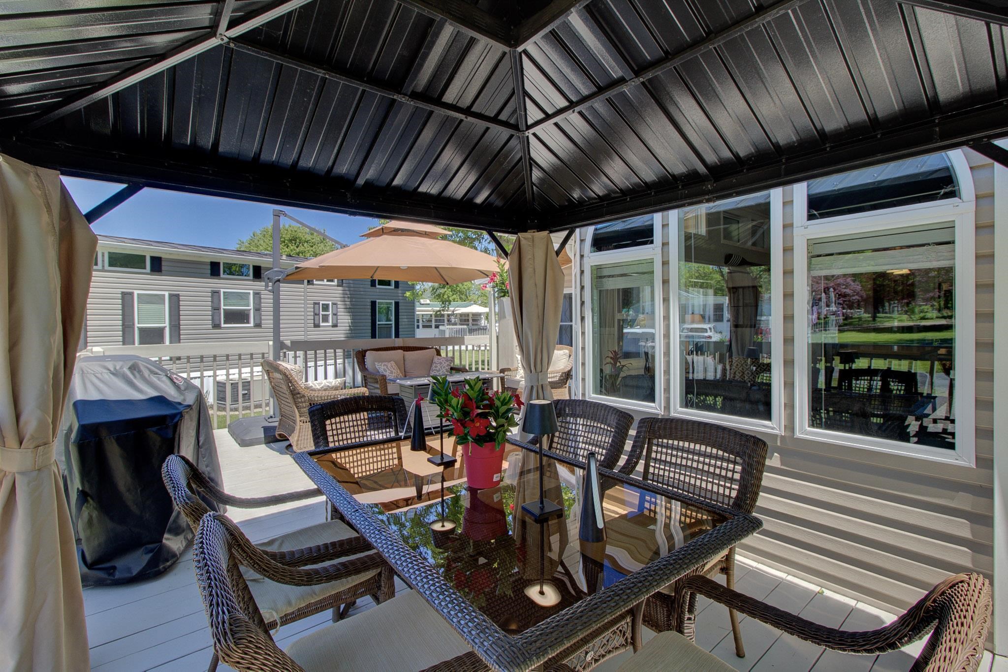 51 Island Circle Property Photo 12