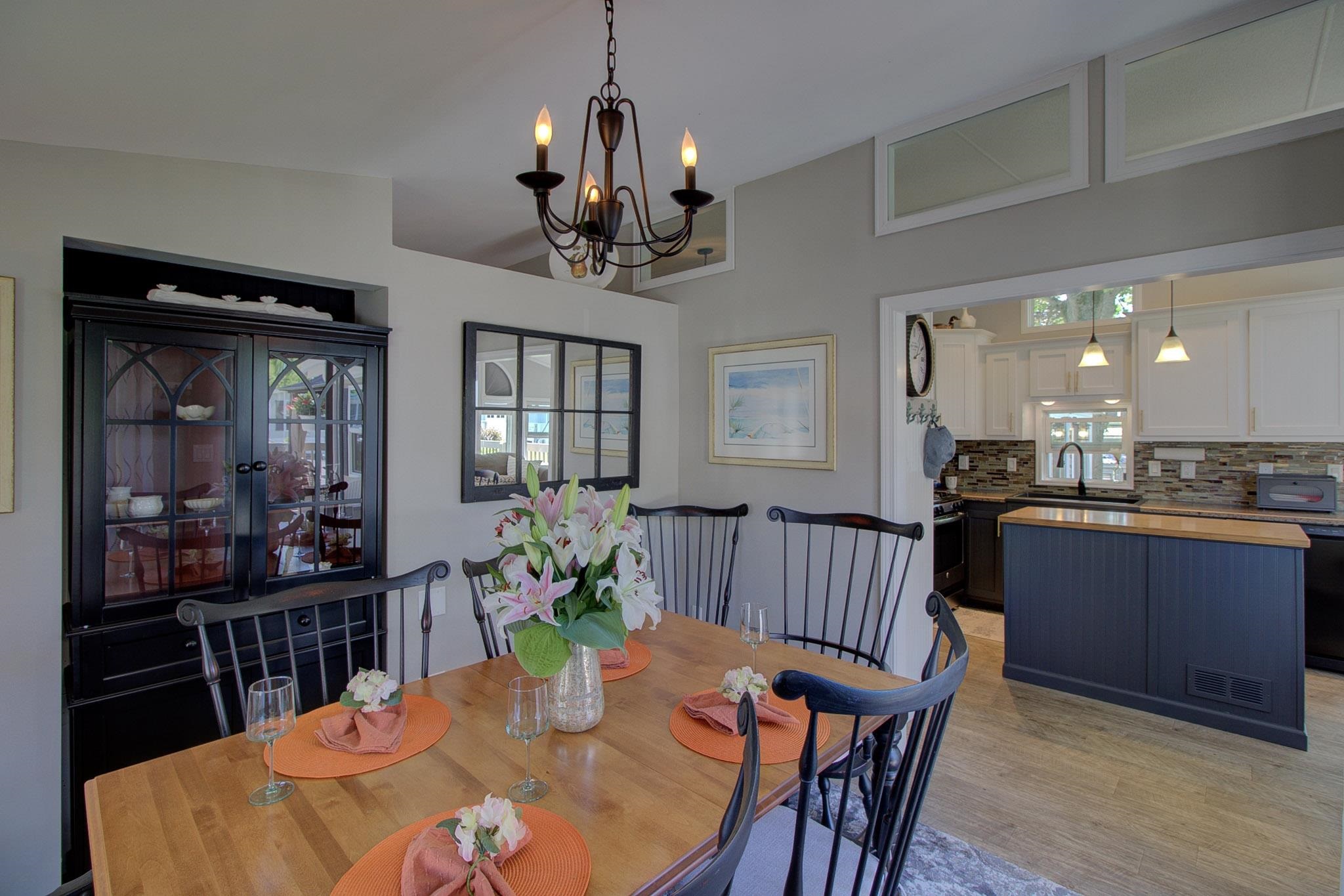 51 Island Circle Property Photo 15
