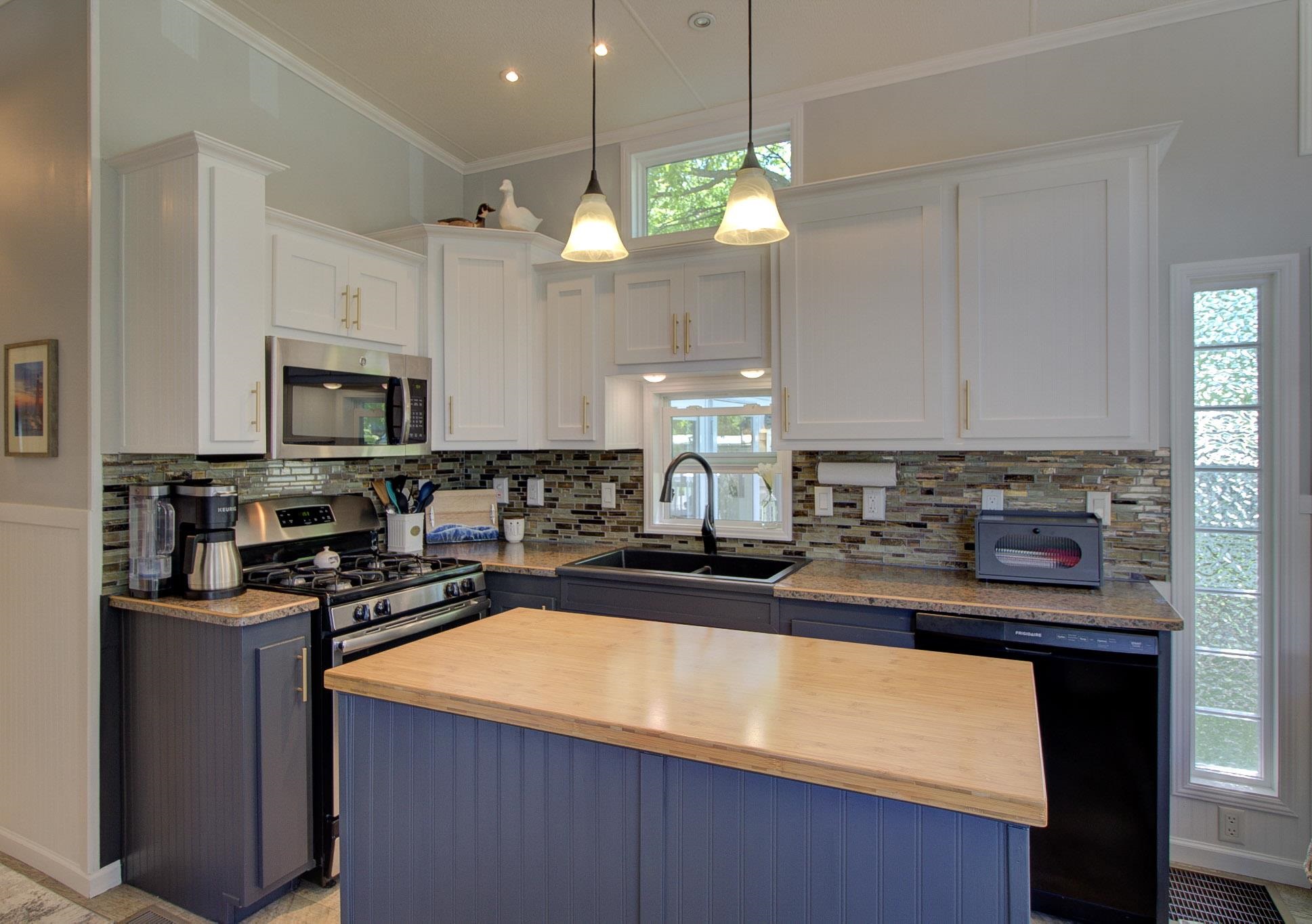 51 Island Circle Property Photo 18