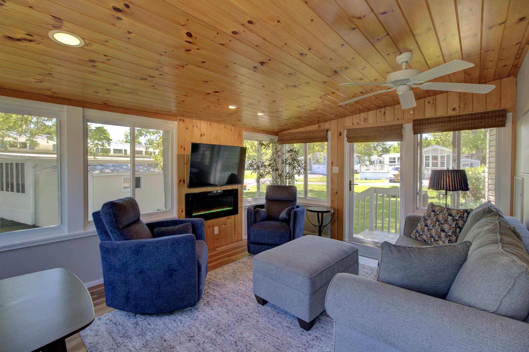 51 Island Circle Property Photo 28