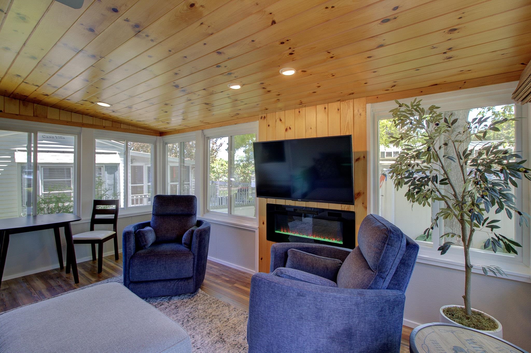 51 Island Circle Property Photo 31