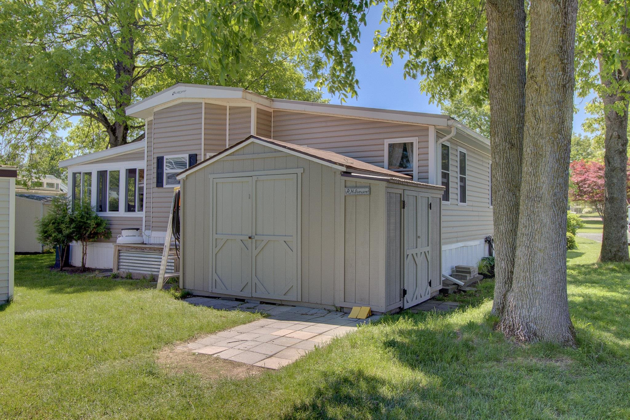 51 Island Circle Property Photo 40