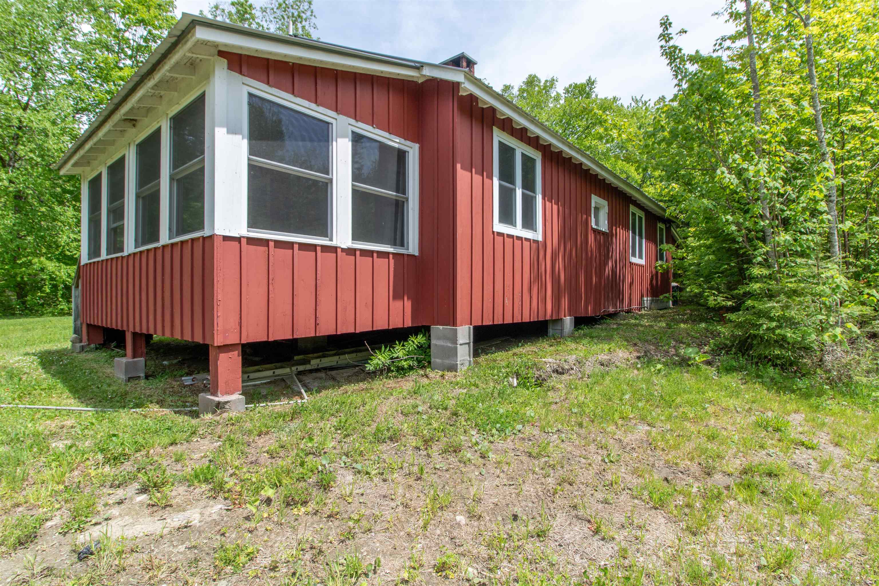 6885 Kirby Mountain Road Property Photo 2