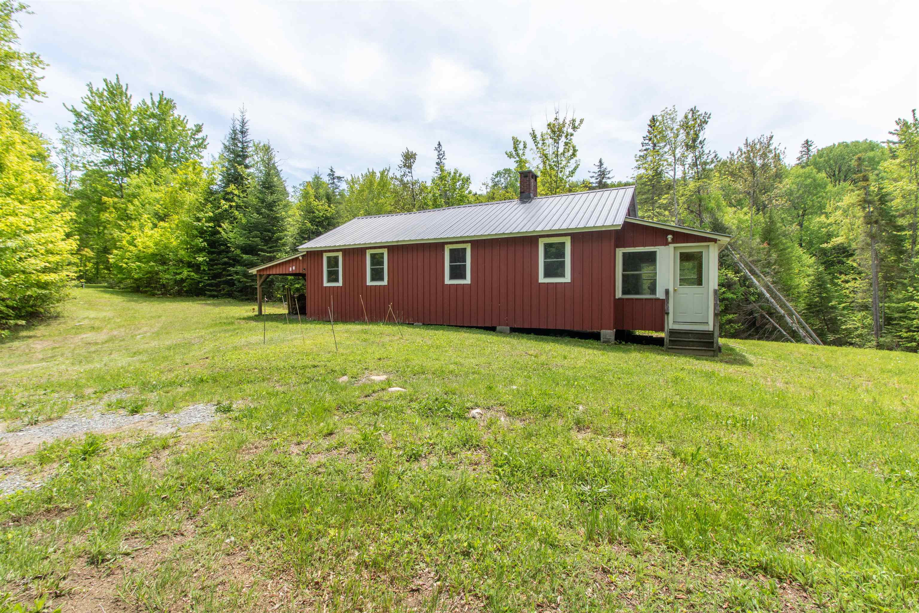 6885 Kirby Mountain Road Property Photo 3