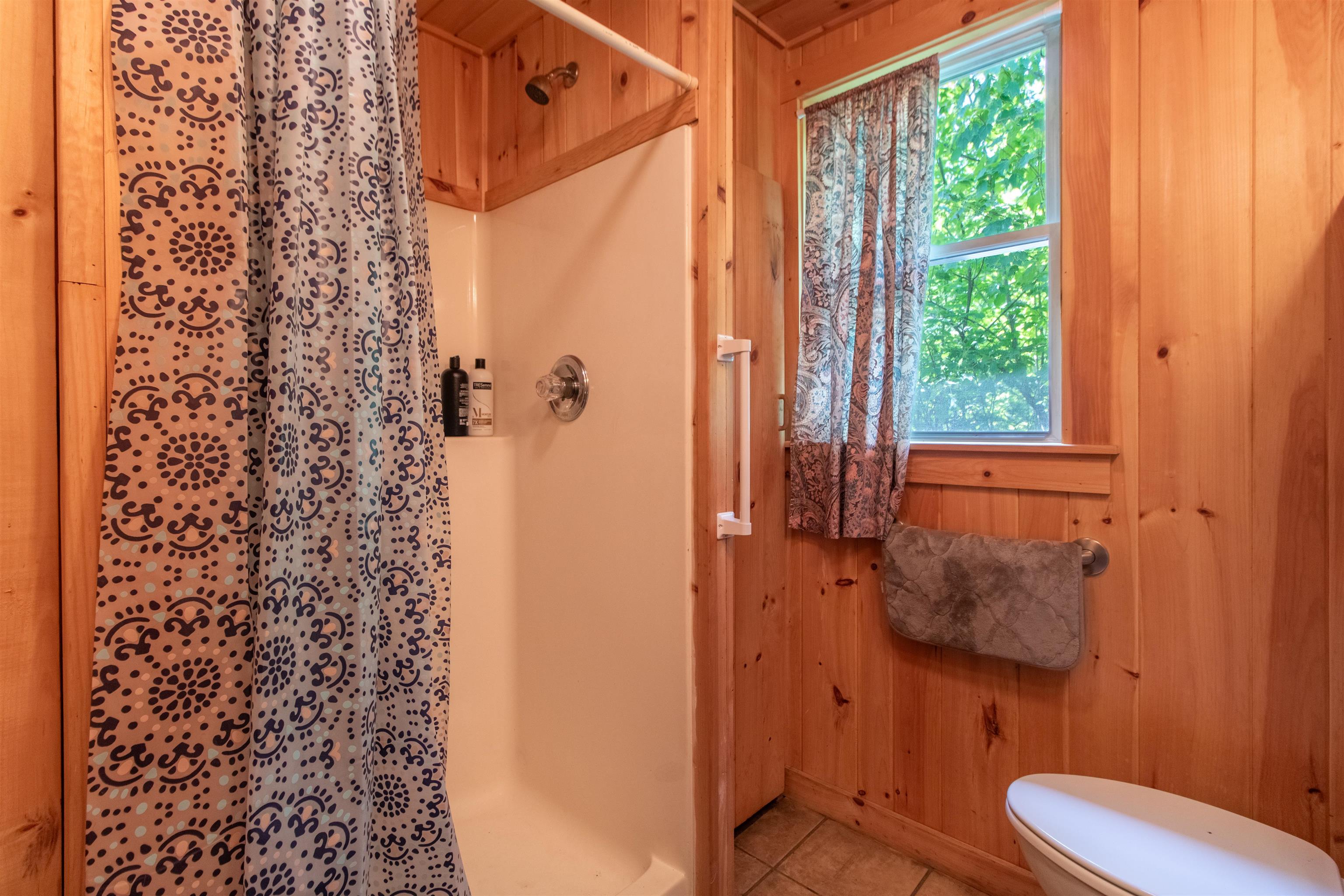 6885 Kirby Mountain Road Property Photo 21