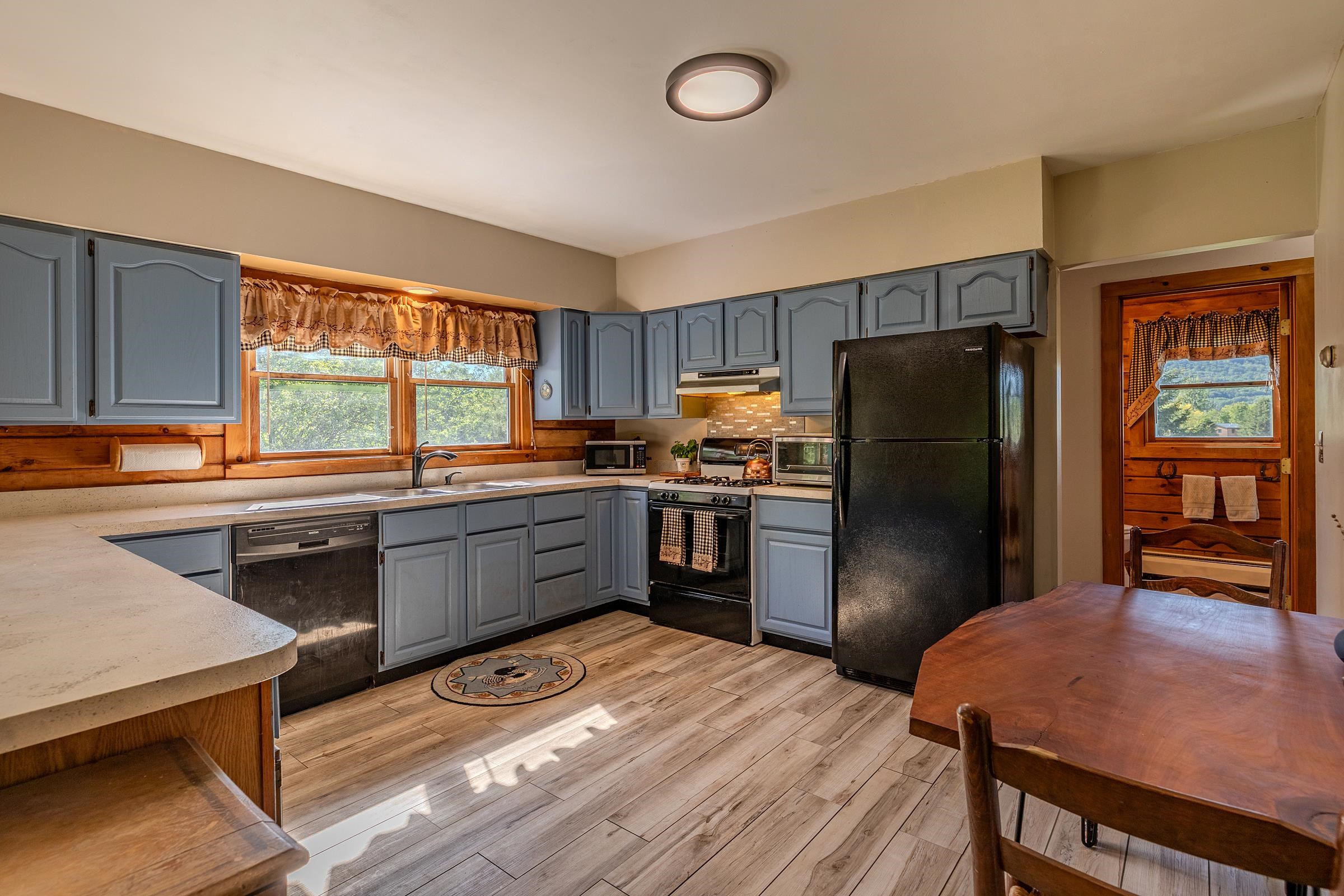 335 Tinmouth Road Property Photo 18