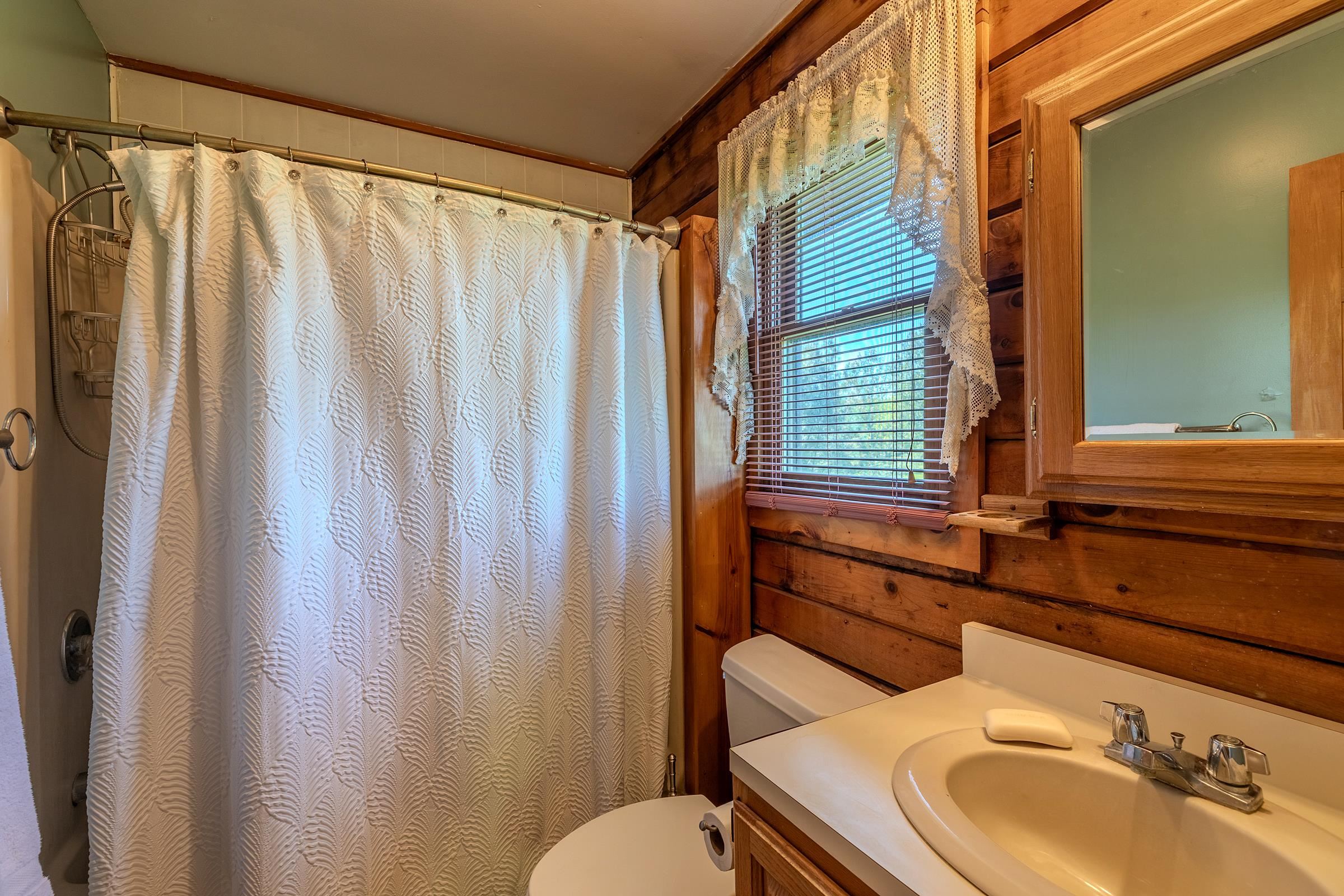 335 Tinmouth Road Property Photo 31