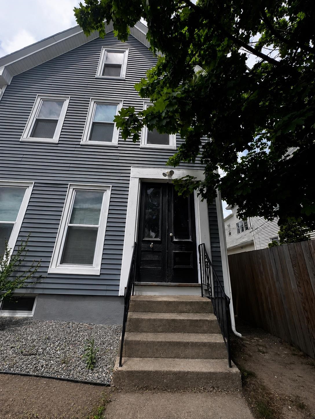 286 Lake Avenue Property Photo 1