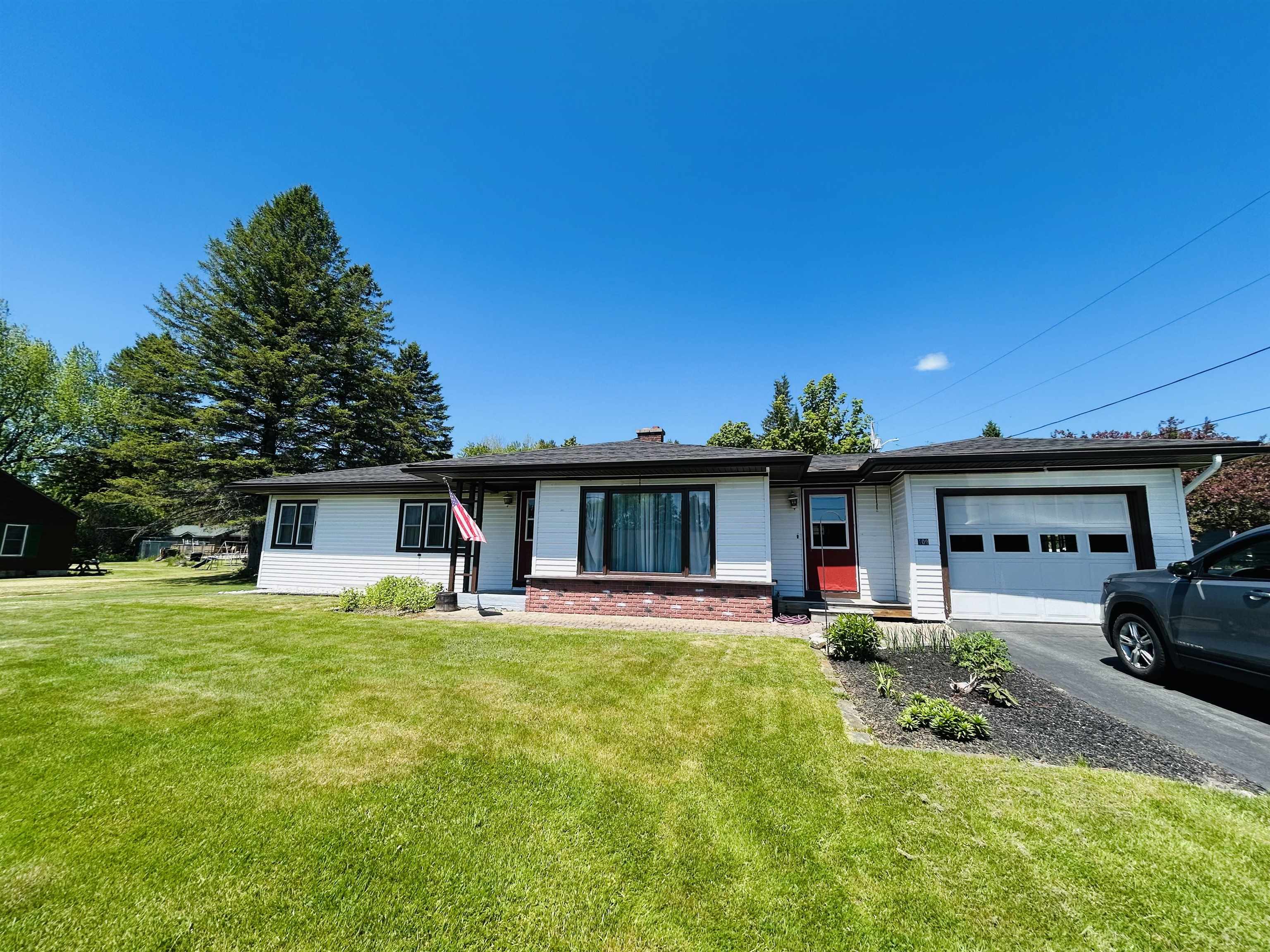 409 Christian Hill Property Photo 4