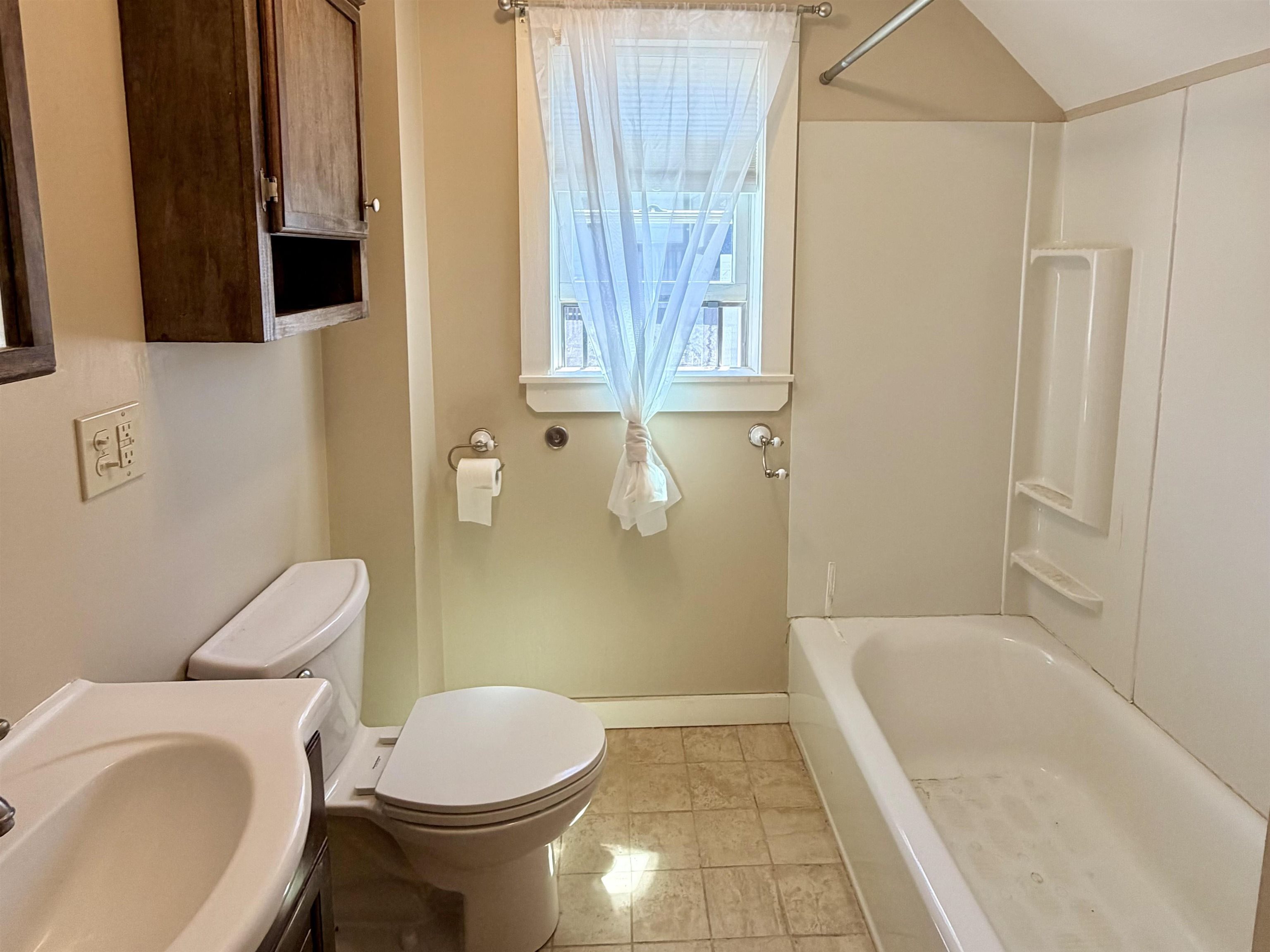 60 Church Street Property Photo 32