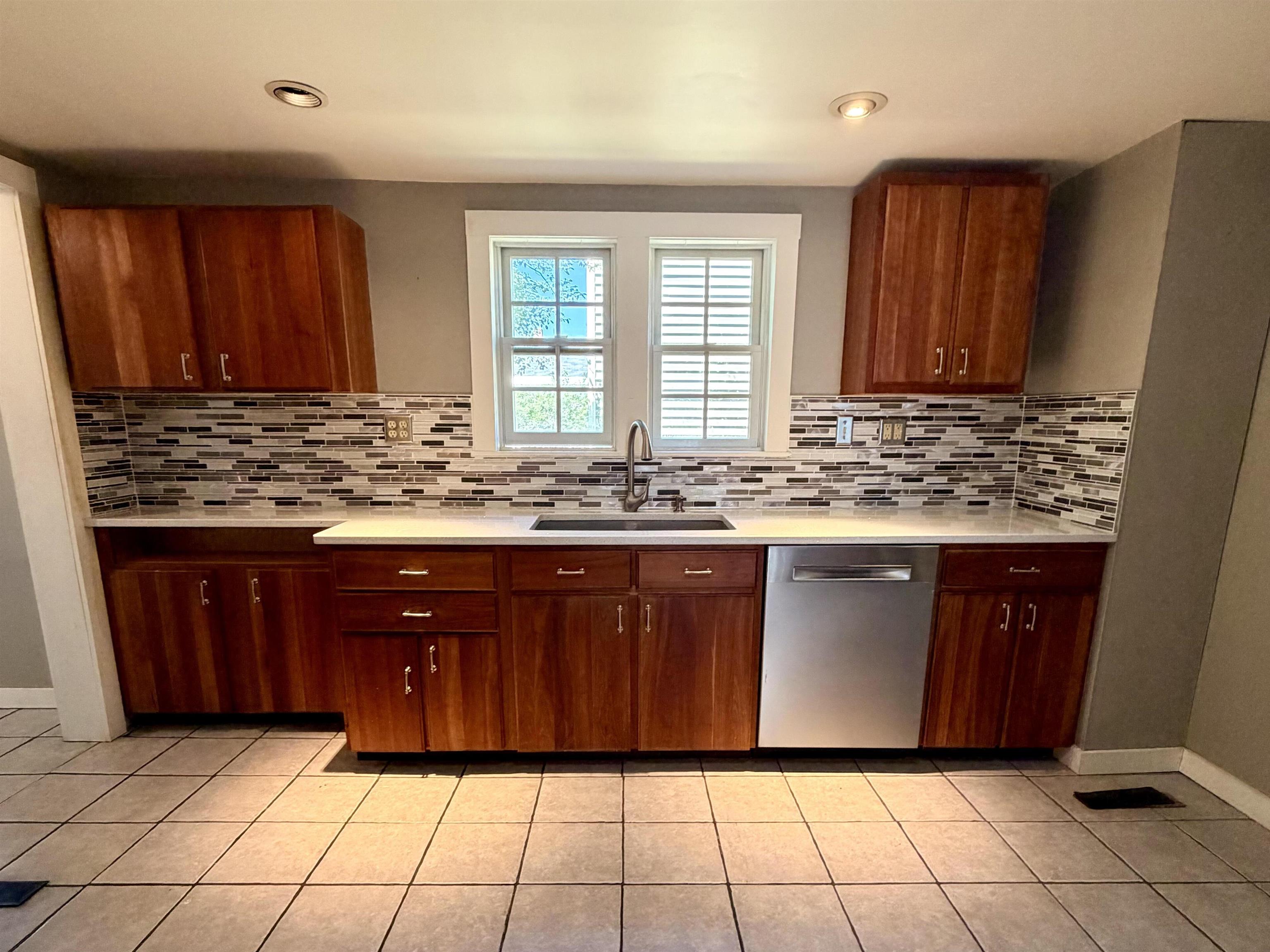 60 Church Street Property Photo 40