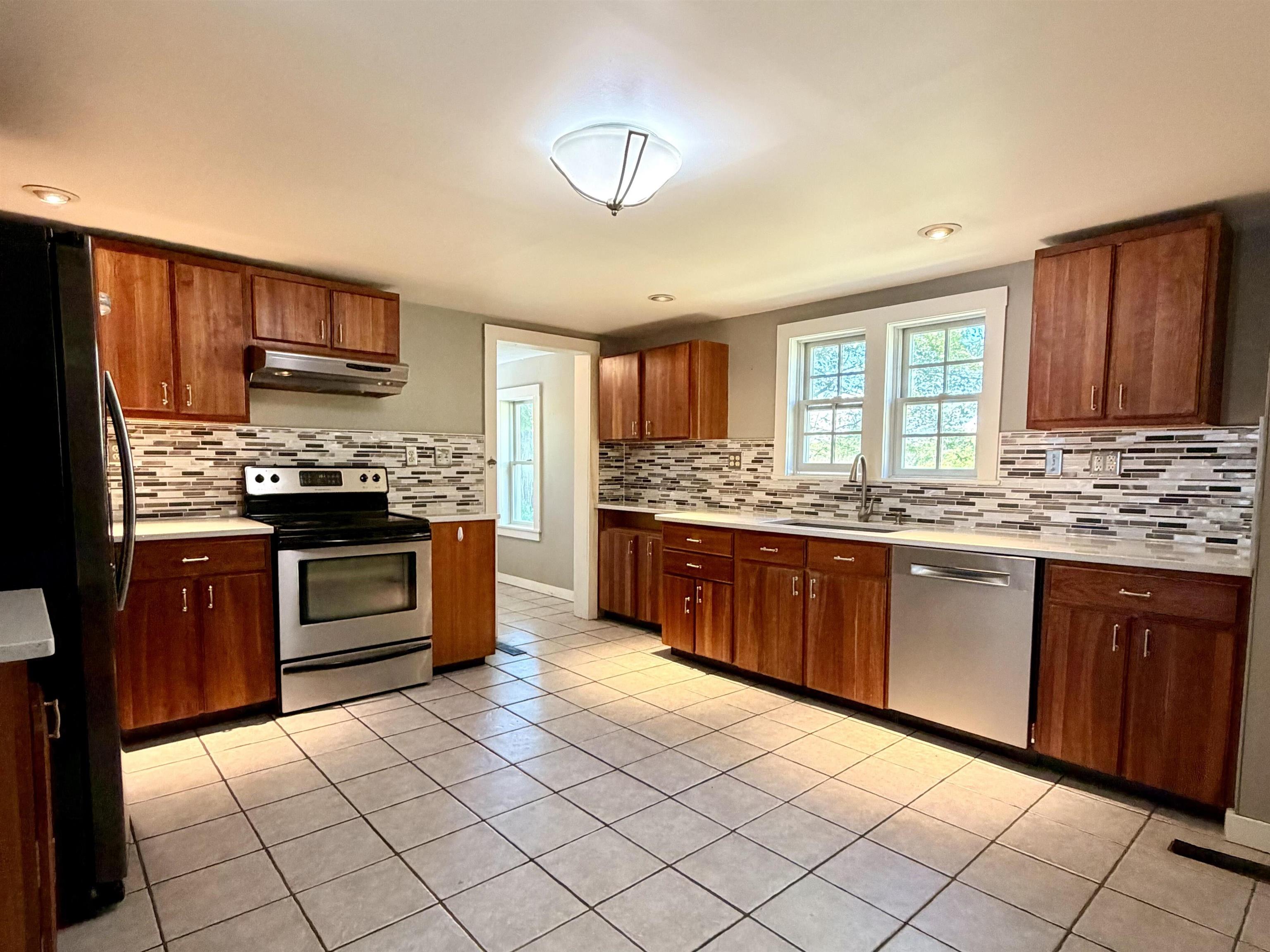 60 Church Street Property Photo 42