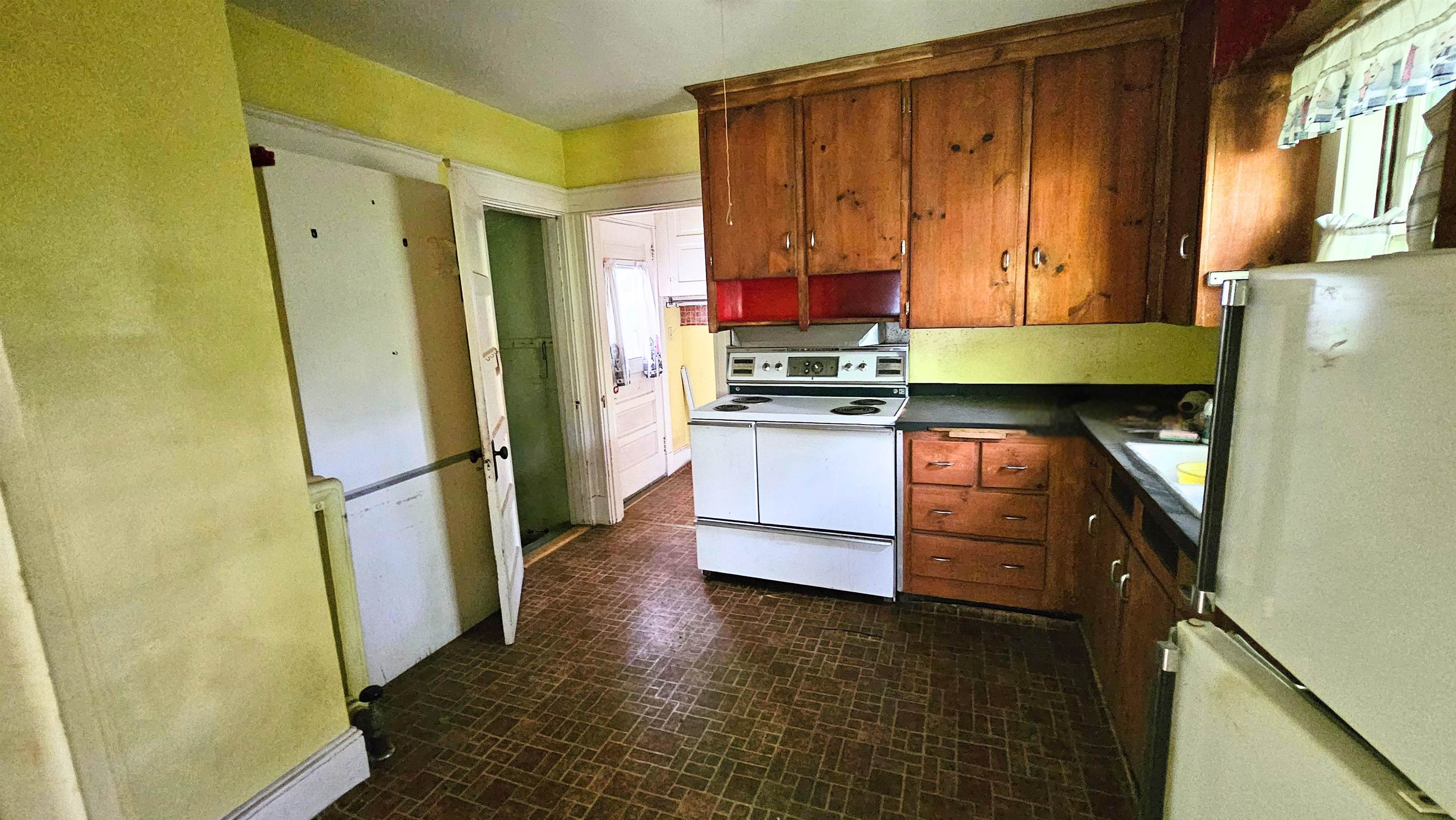 17 Clement Road Property Photo 9