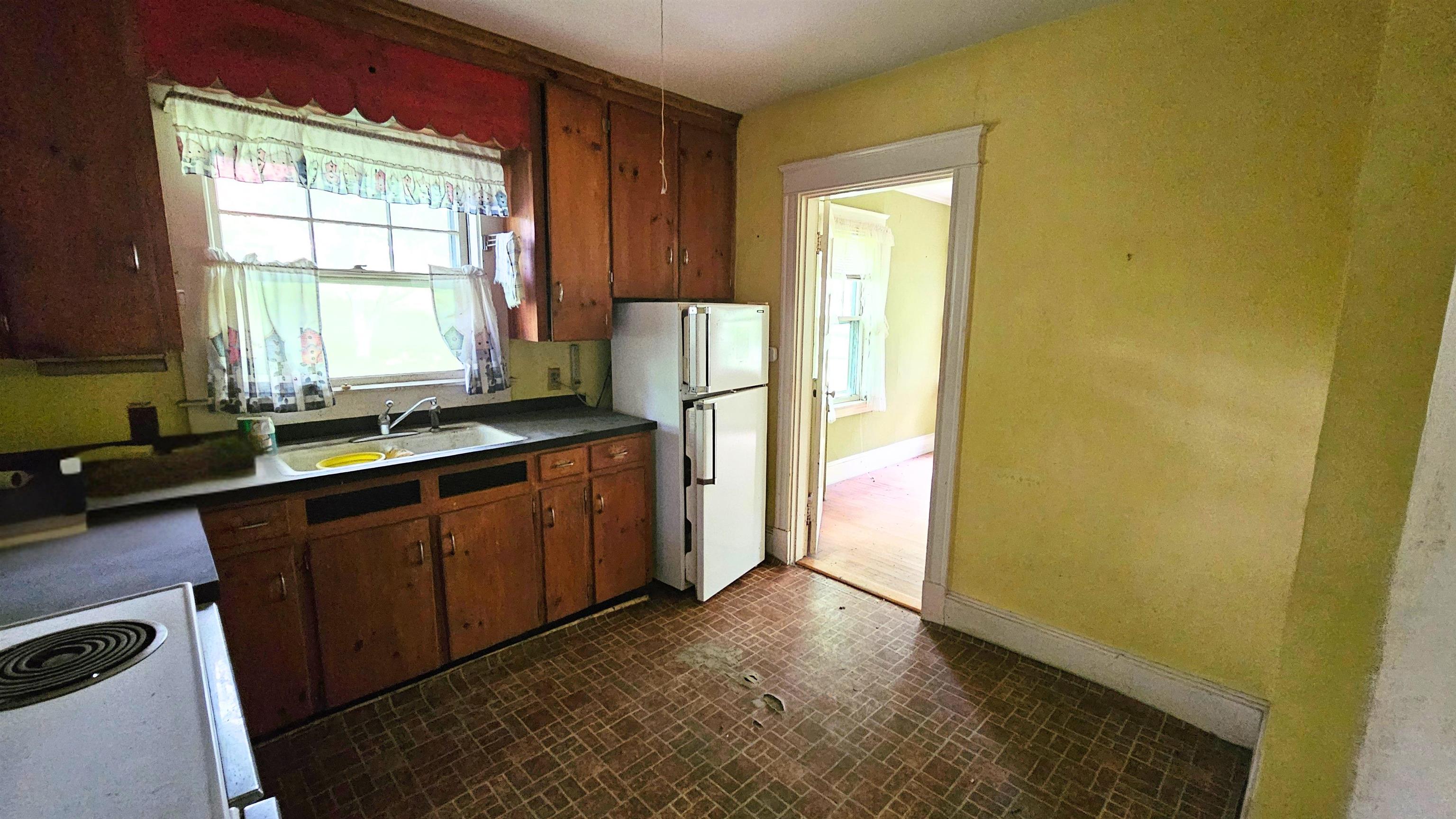17 Clement Road Property Photo 10