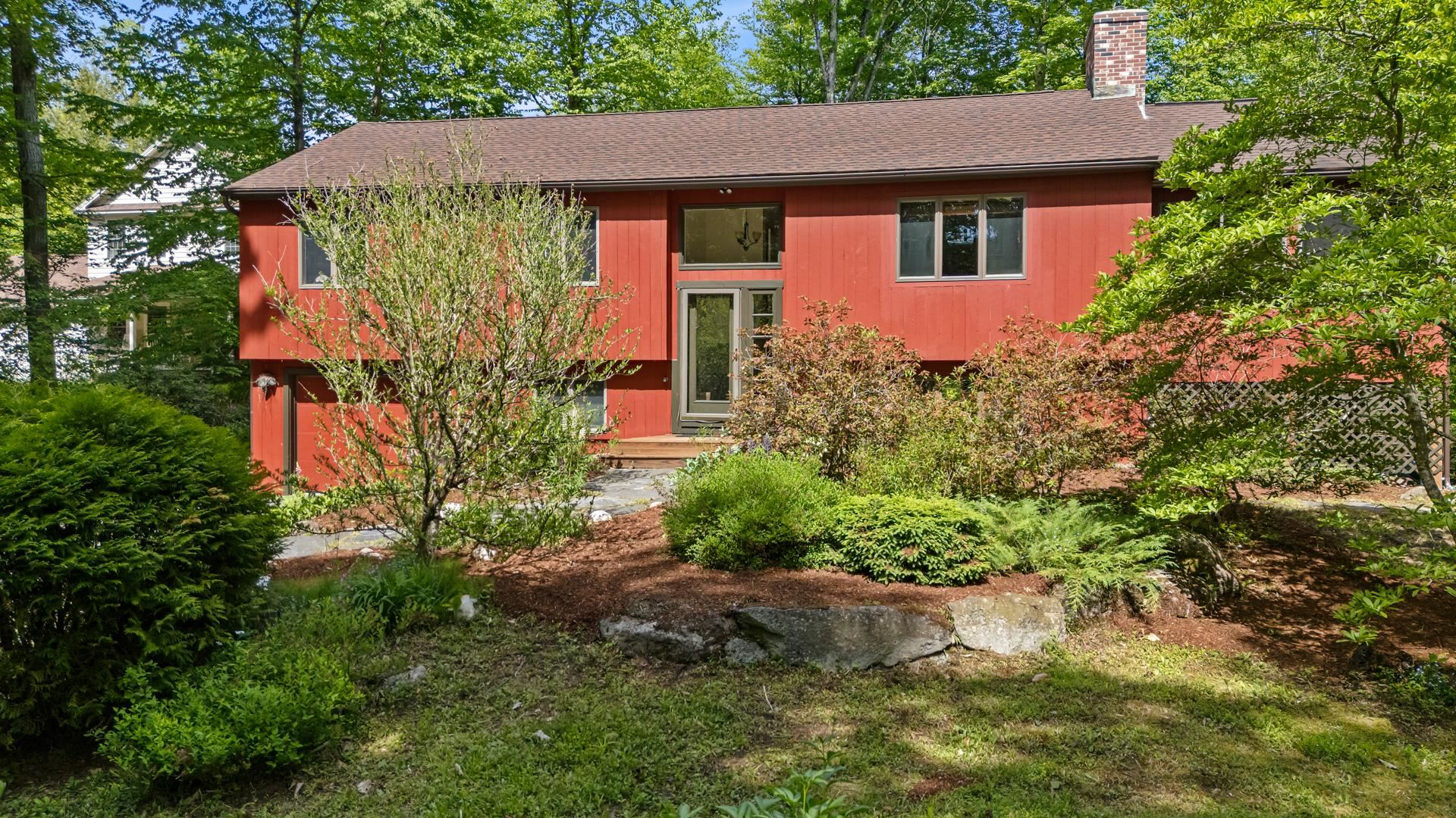 8 Sunset Walk Property Photo 1