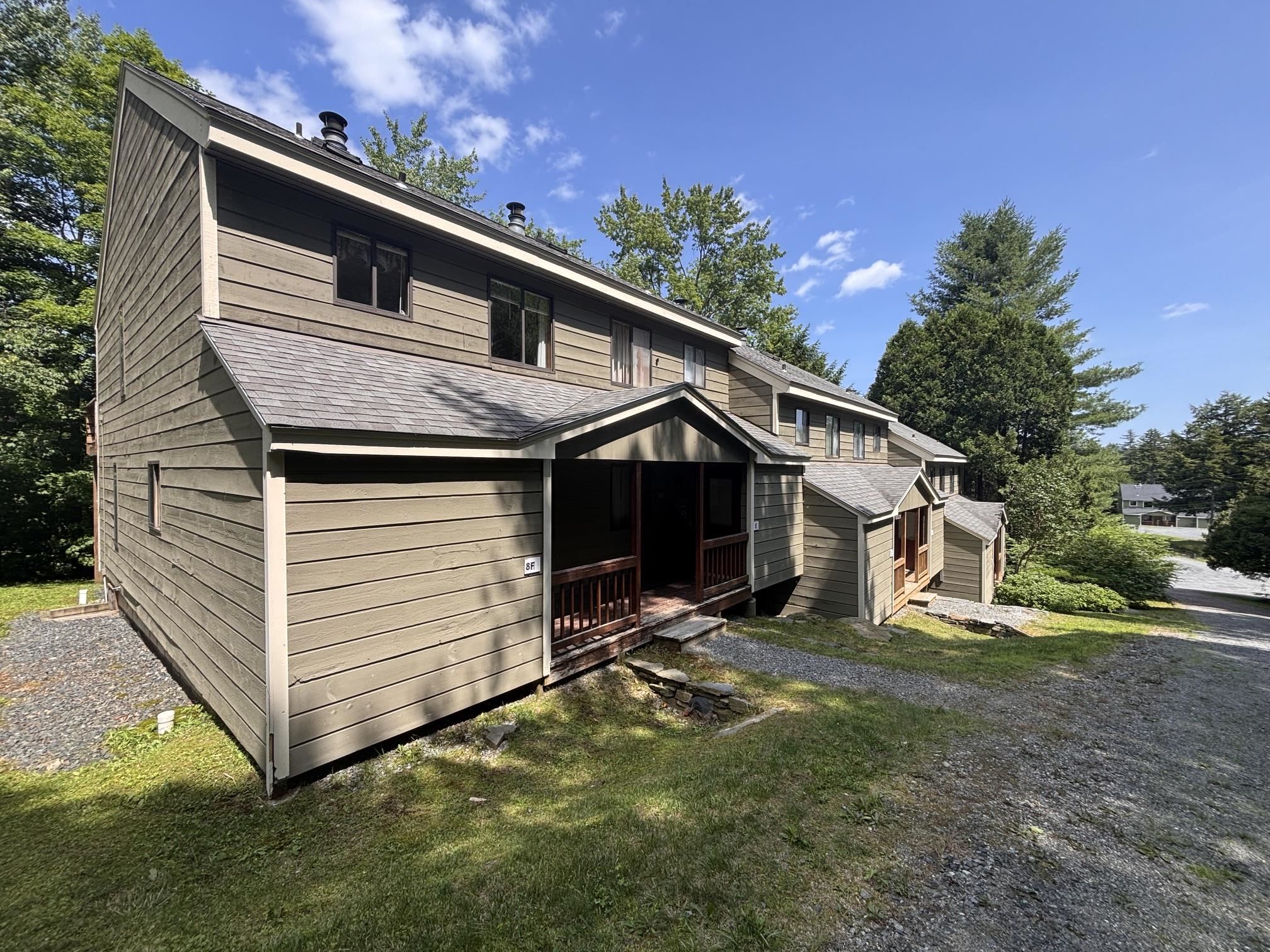 8E Dover Green Loop Property Photo 1