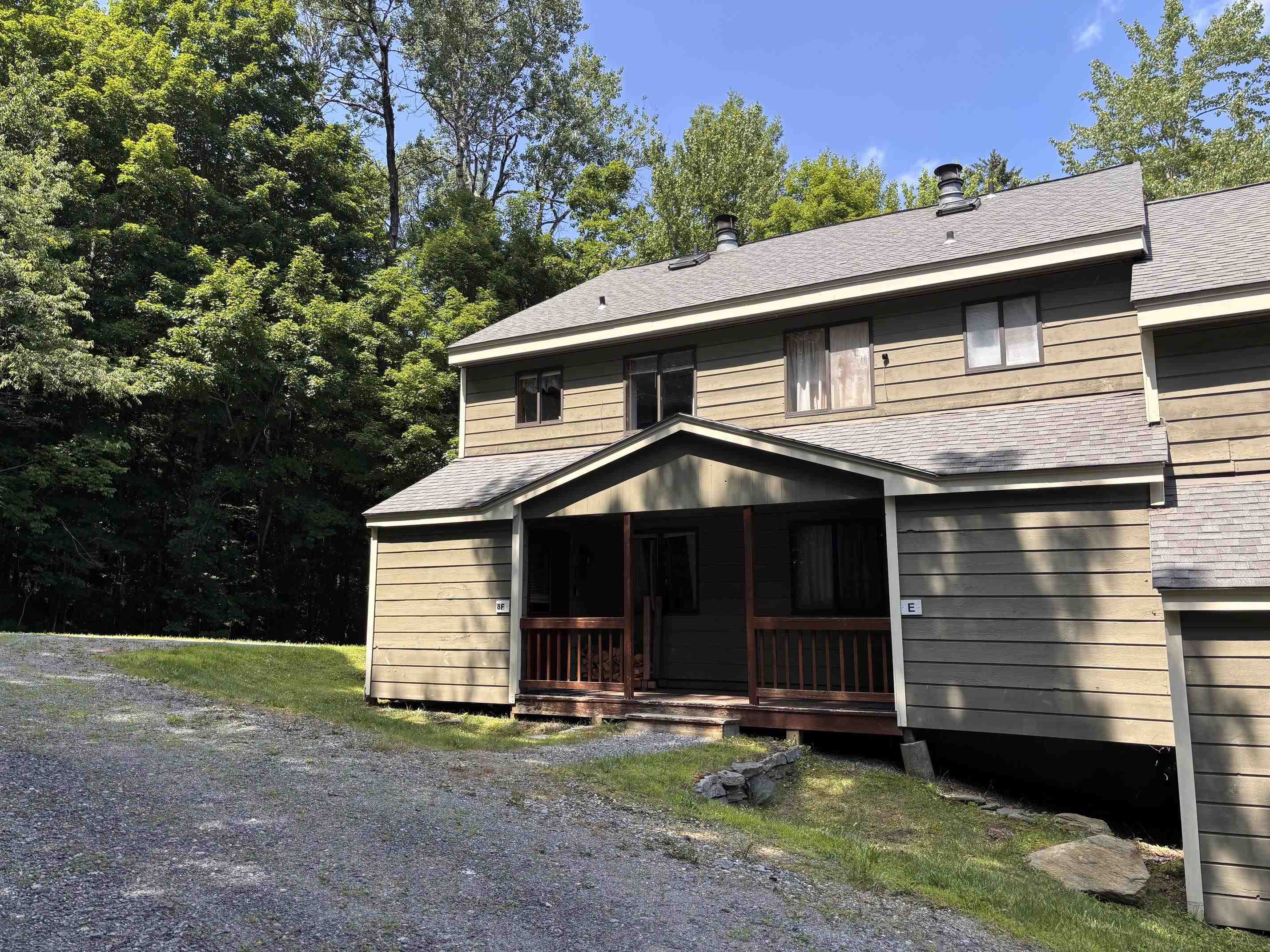 8e Dover Green Loop Property Photo 2