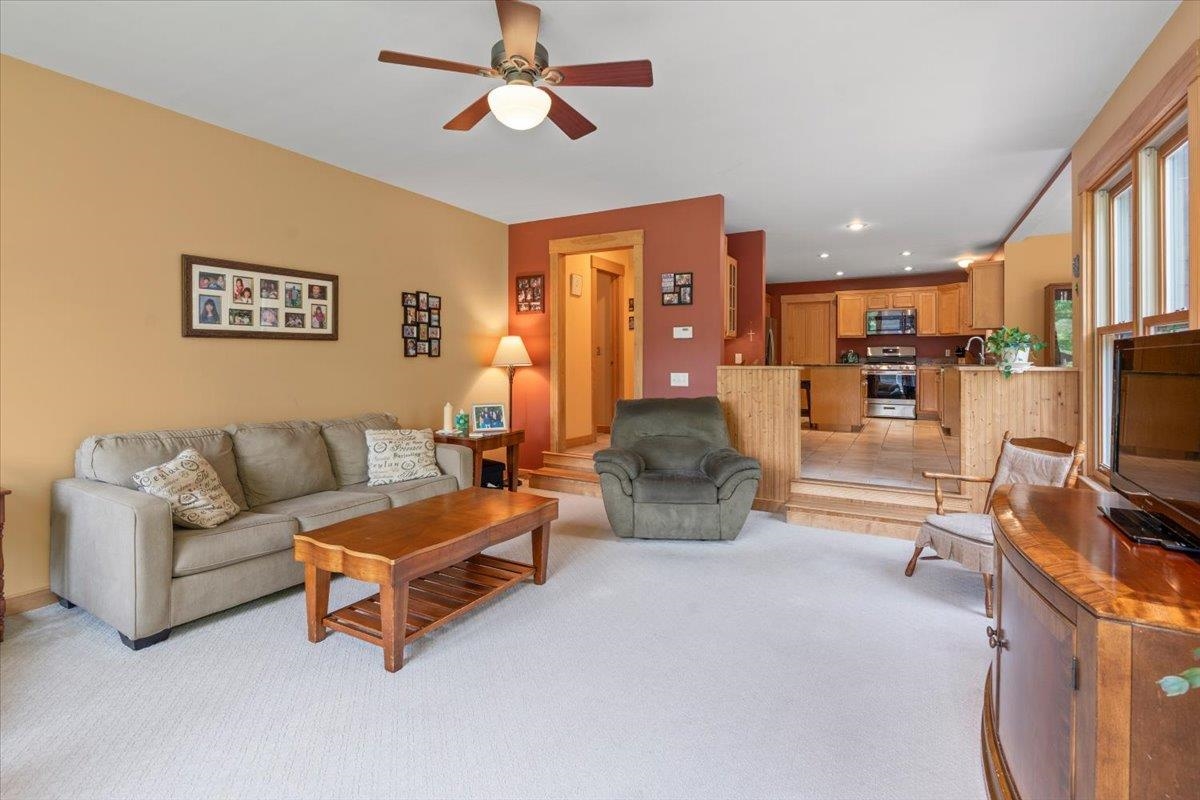 100 Overview Property Photo 15