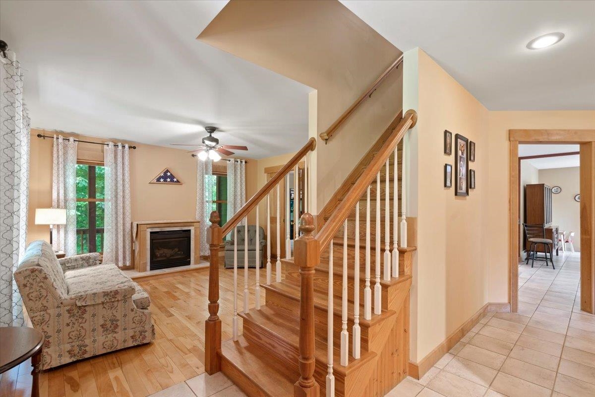 100 Overview Property Photo 16