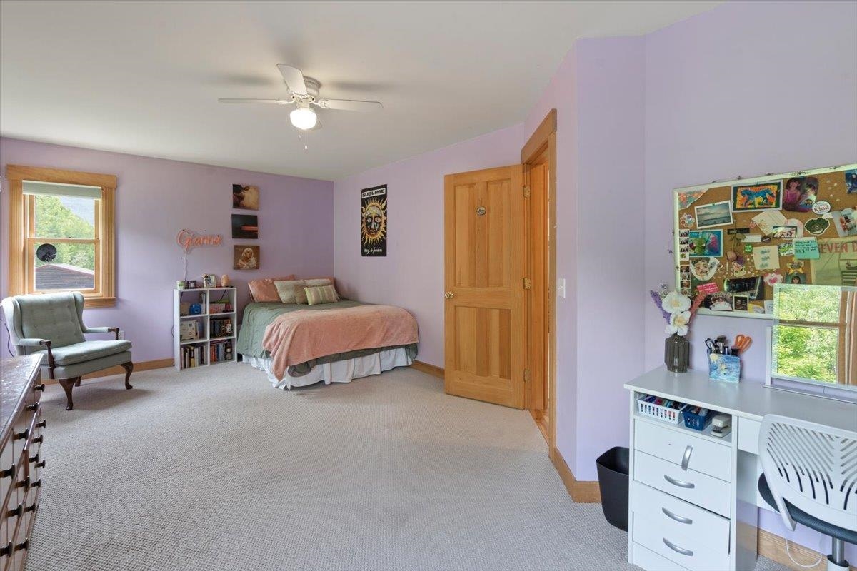 100 Overview Property Photo 27