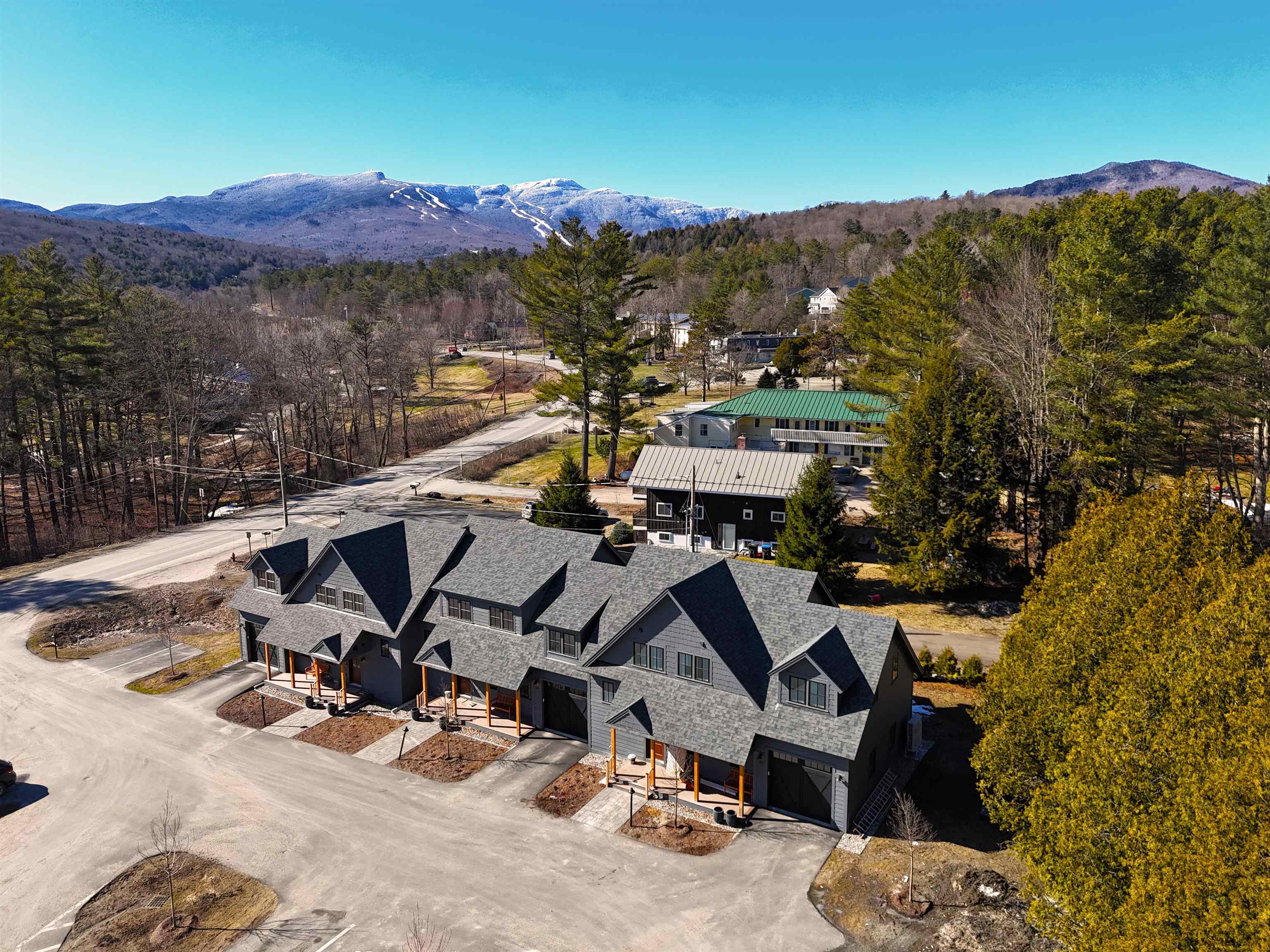 60-B Landing Circle Property Photo 1