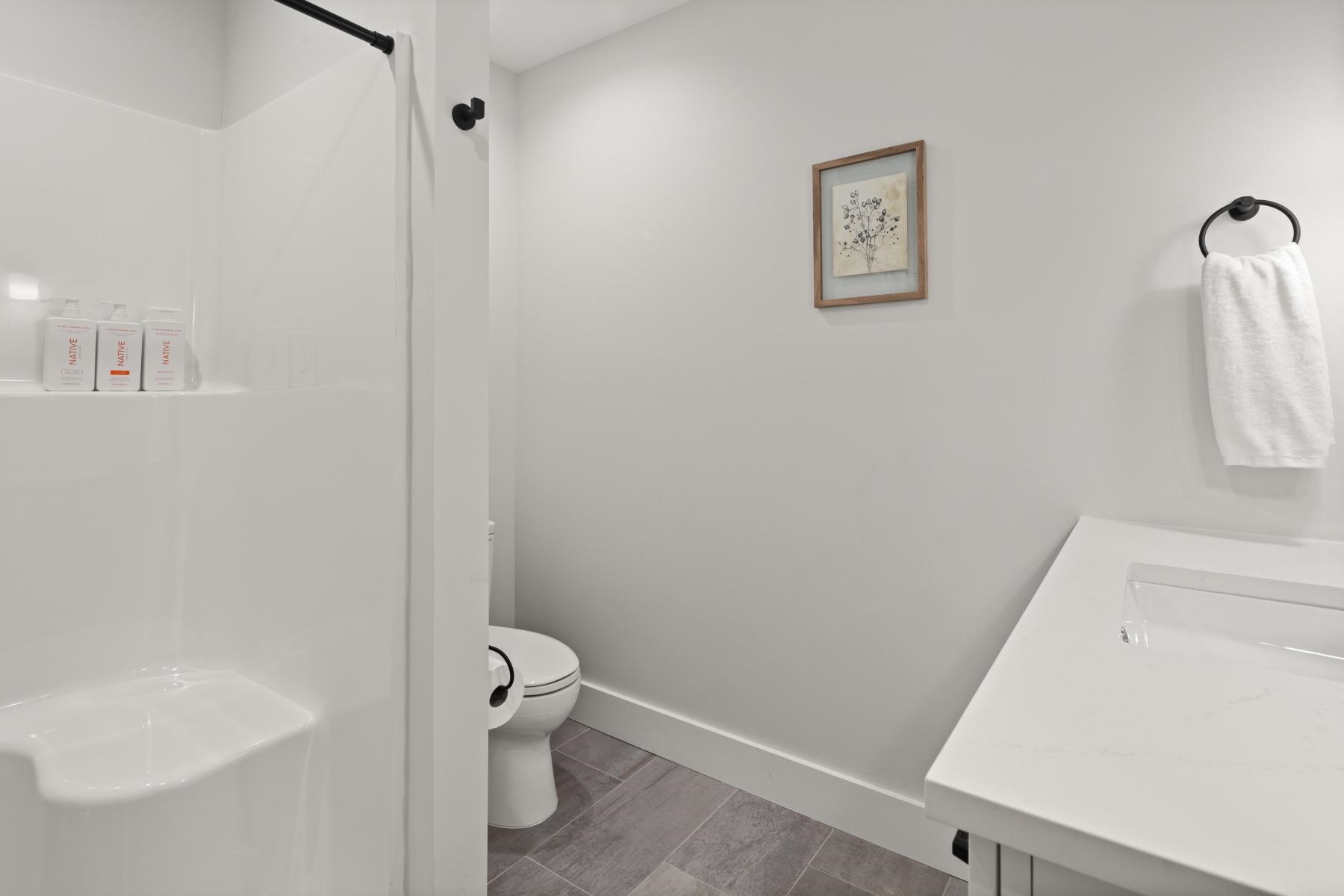 60-b Landing Circle Property Photo 45