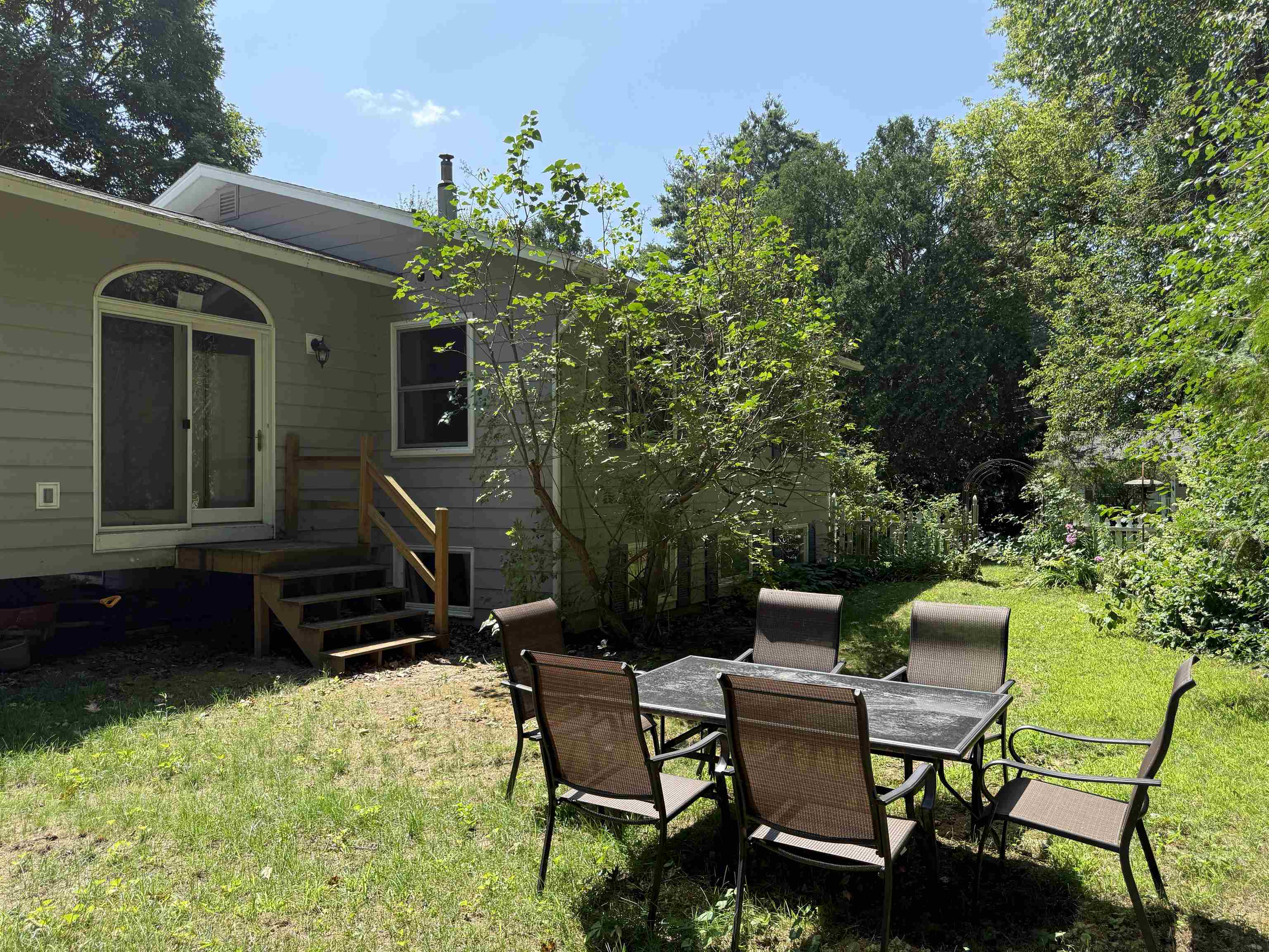 304 Stonybrook Drive Property Photo 12