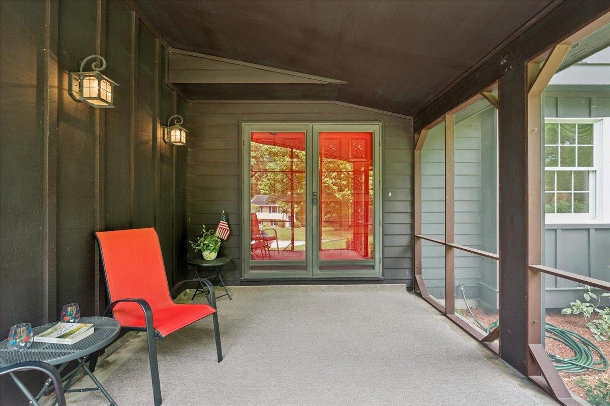 11 Parkhurst Drive Property Photo 4