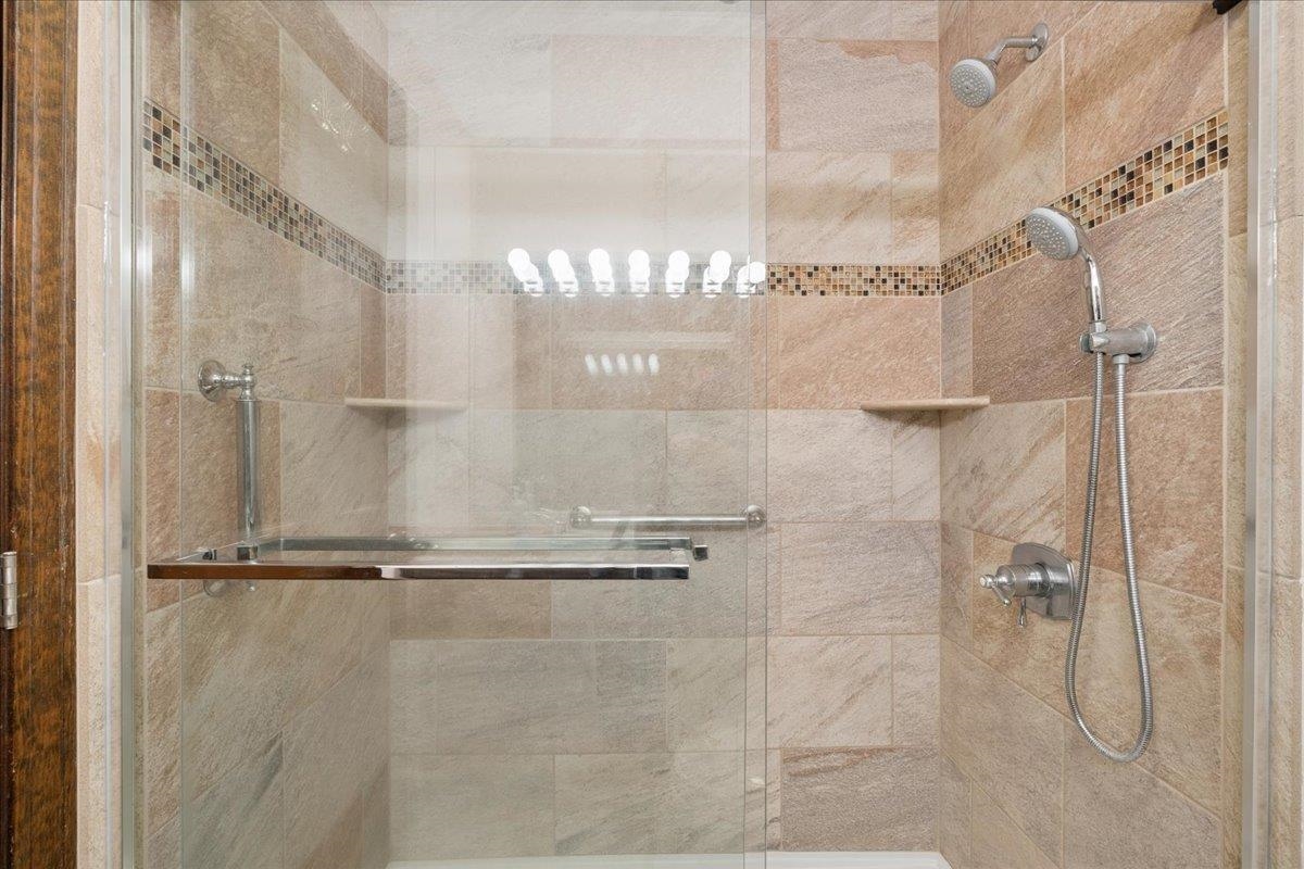 11 Parkhurst Drive Property Photo 6