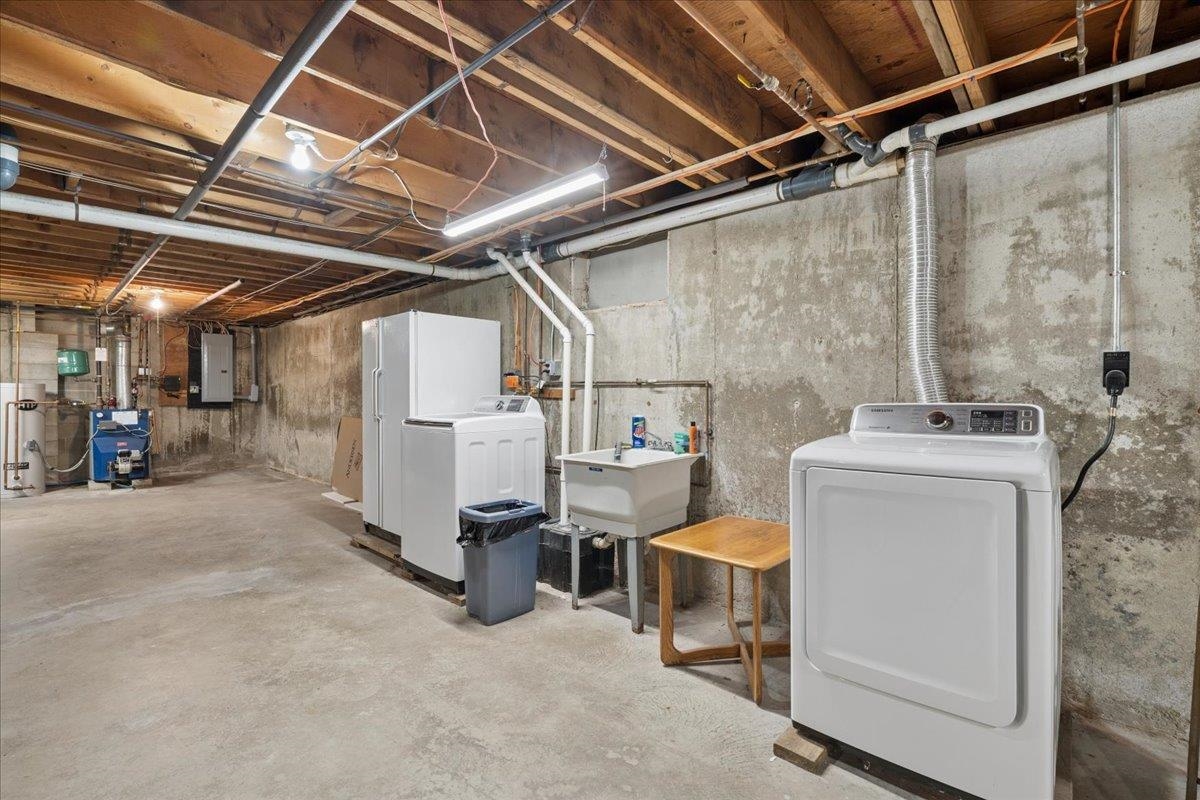 11 Parkhurst Drive Property Photo 48
