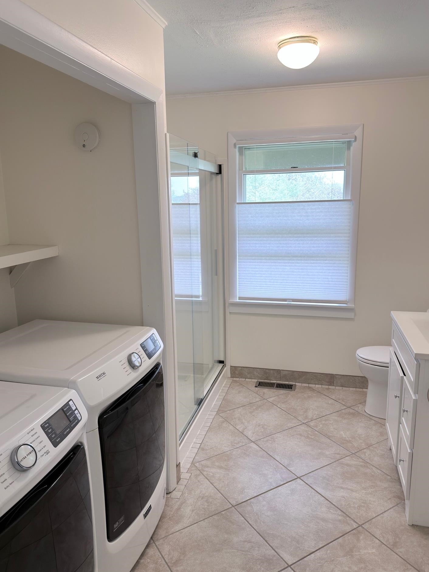 699 Glenbrook Road Property Photo 21