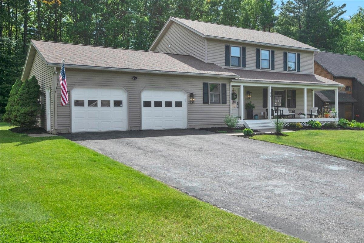 90 Field Green Drive Property Photo 3
