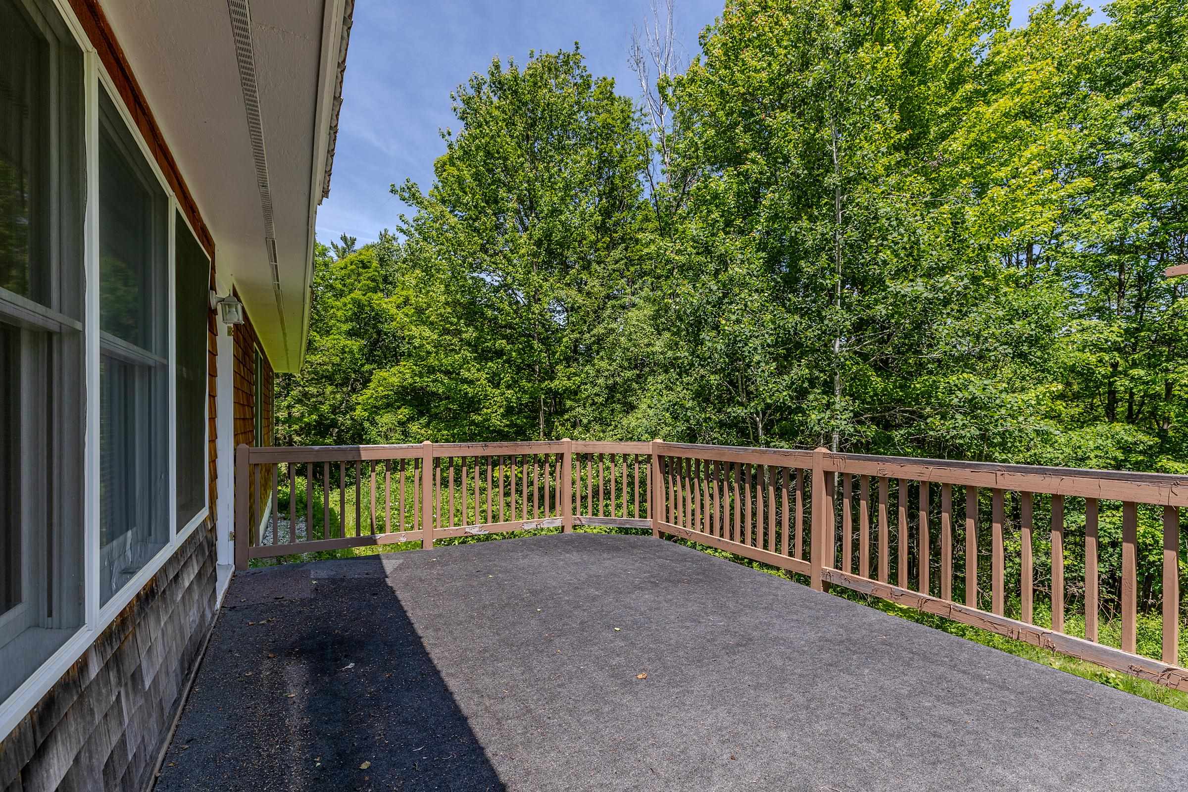 494 West River Road Property Photo 13