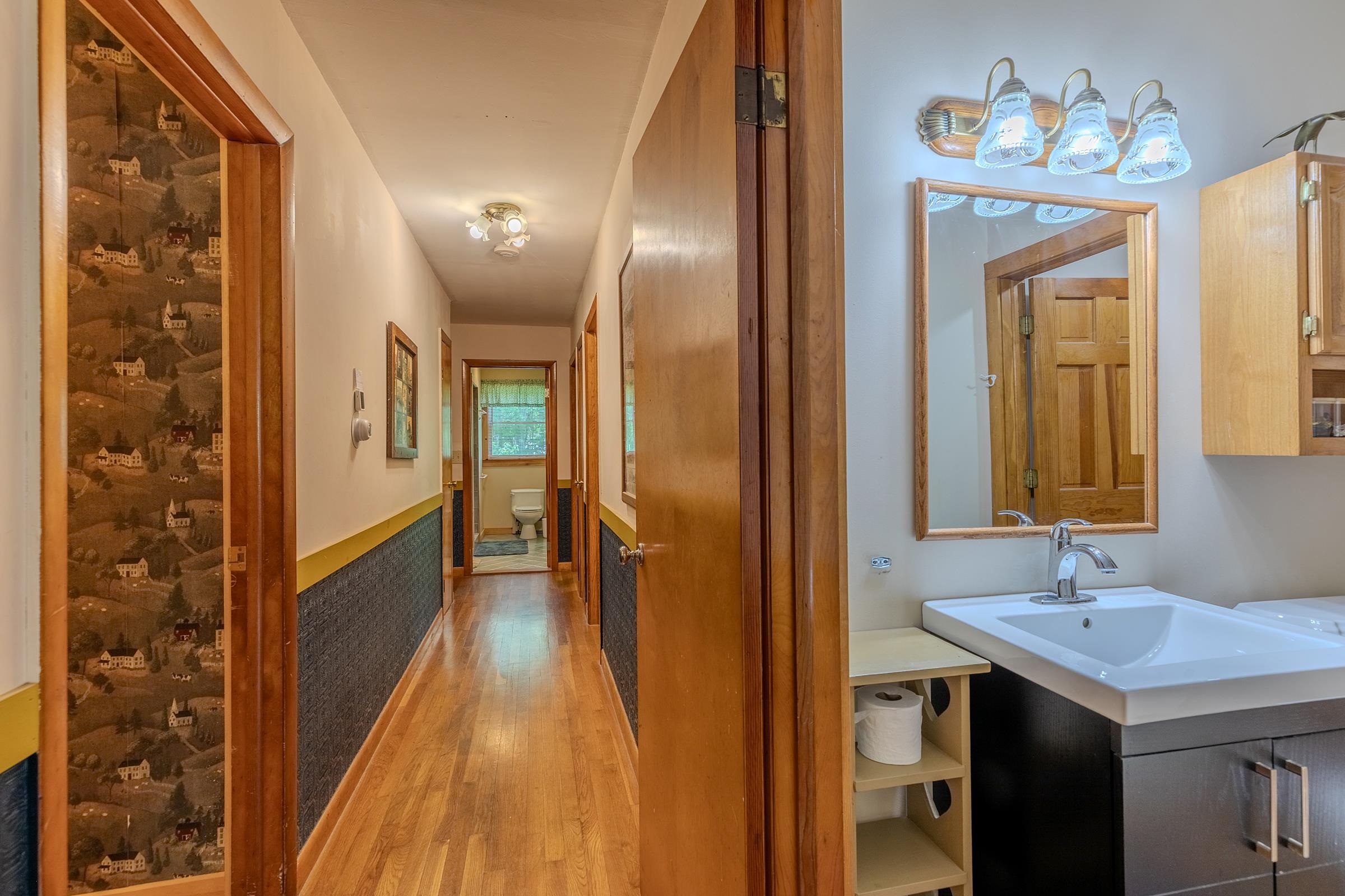 494 West River Road Property Photo 24