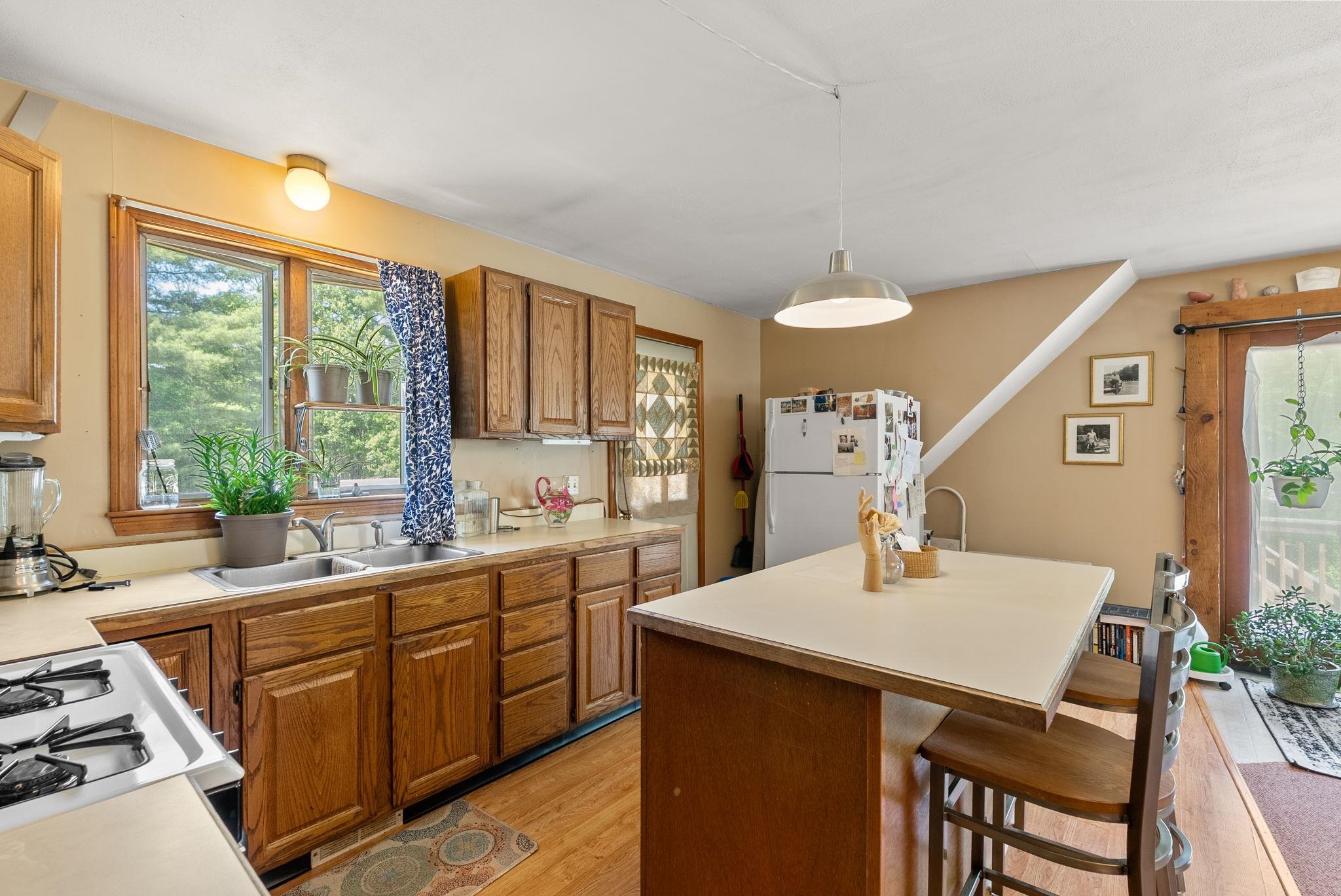 305 Richmond Road Property Photo 5