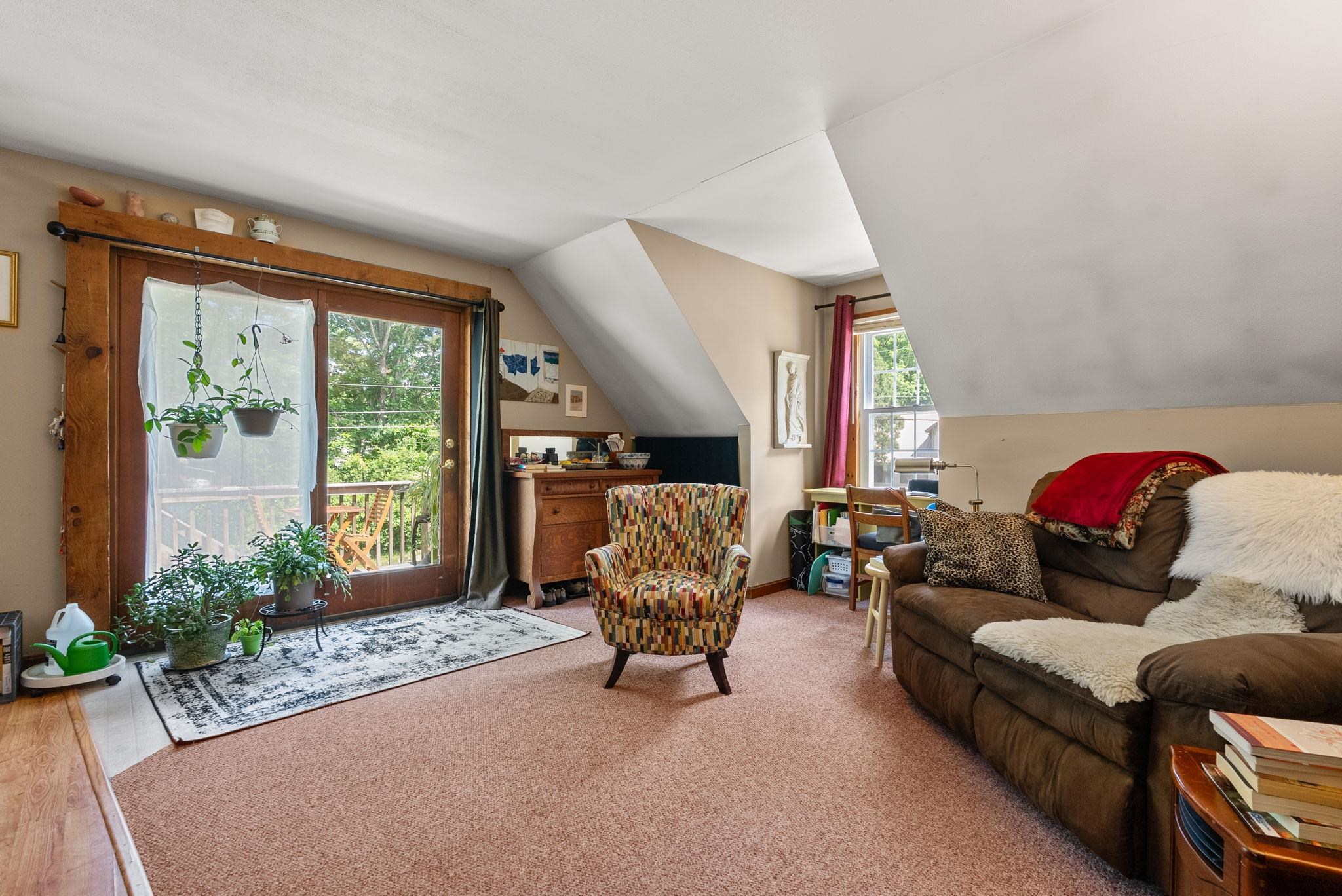 305 Richmond Road Property Photo 17