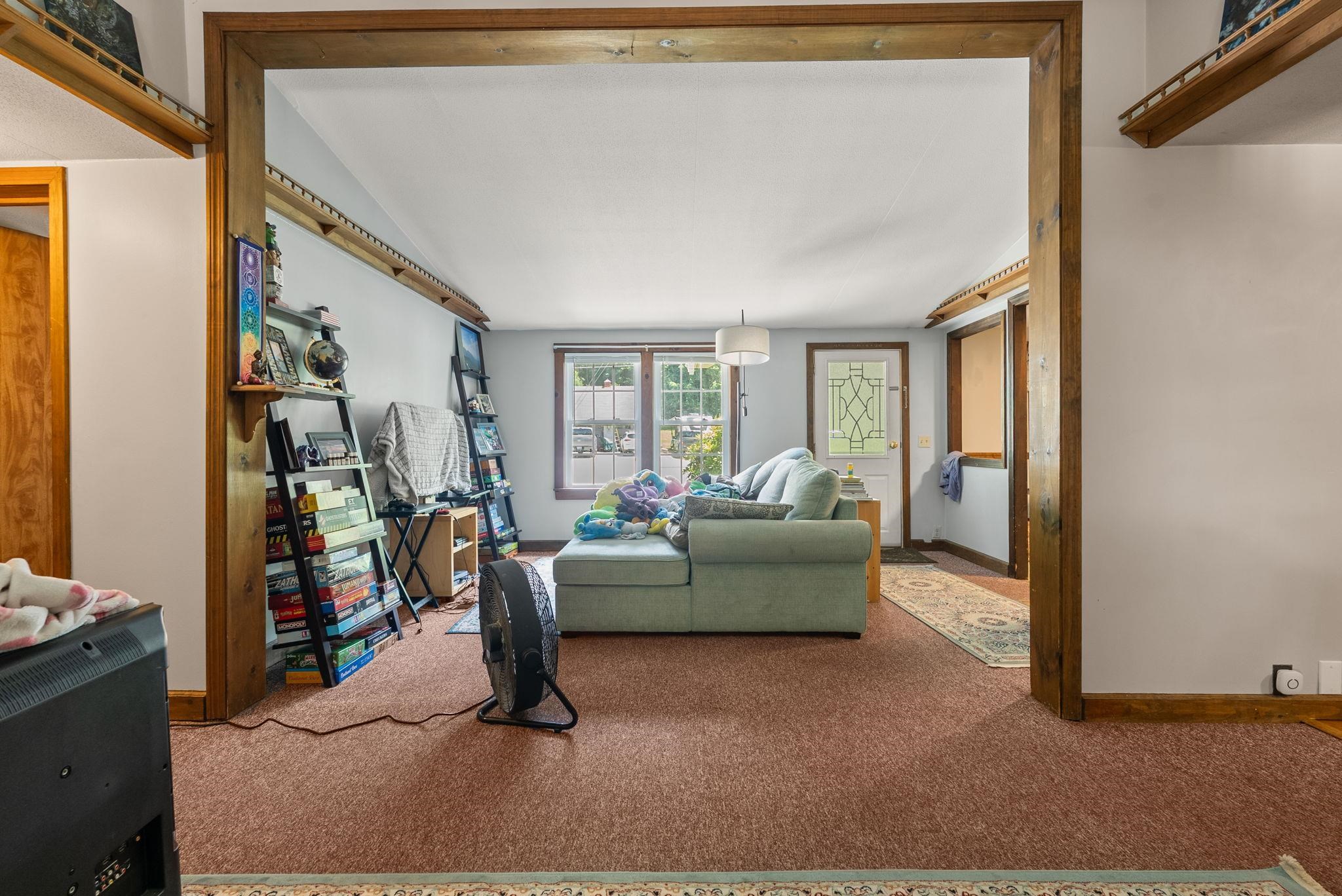 305 Richmond Road Property Photo 45