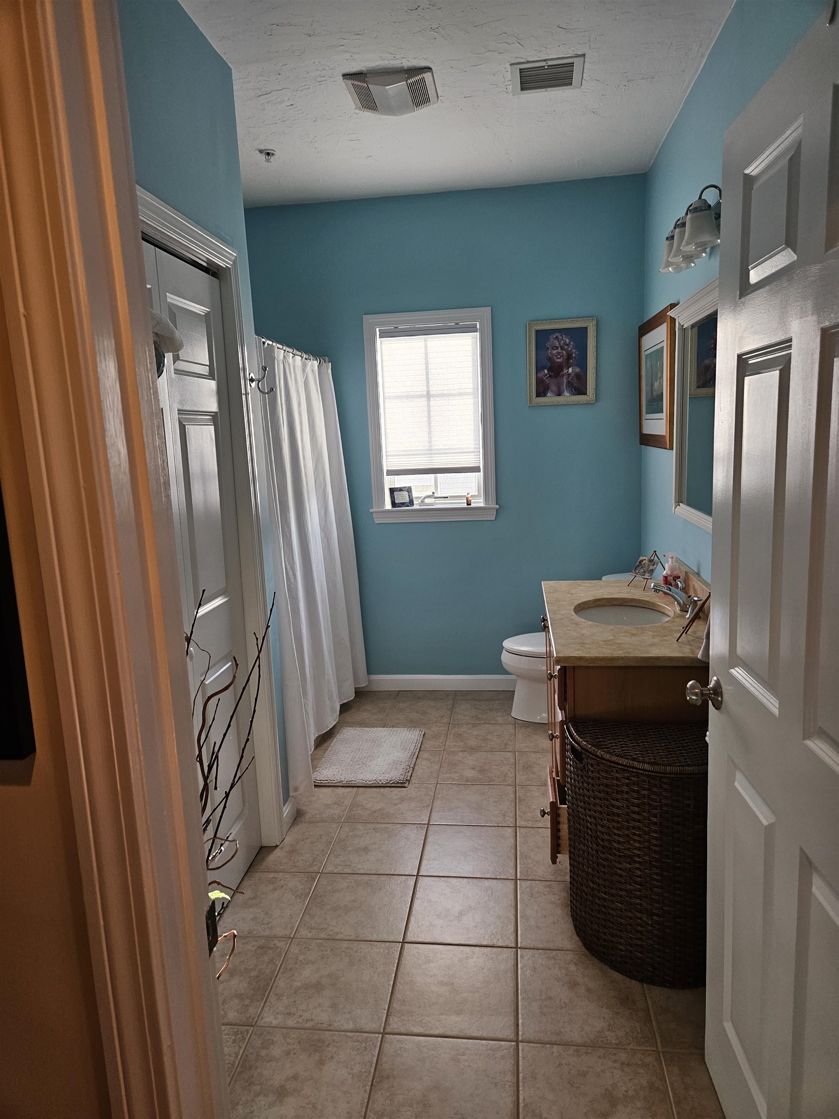 7 F Street Property Photo 6